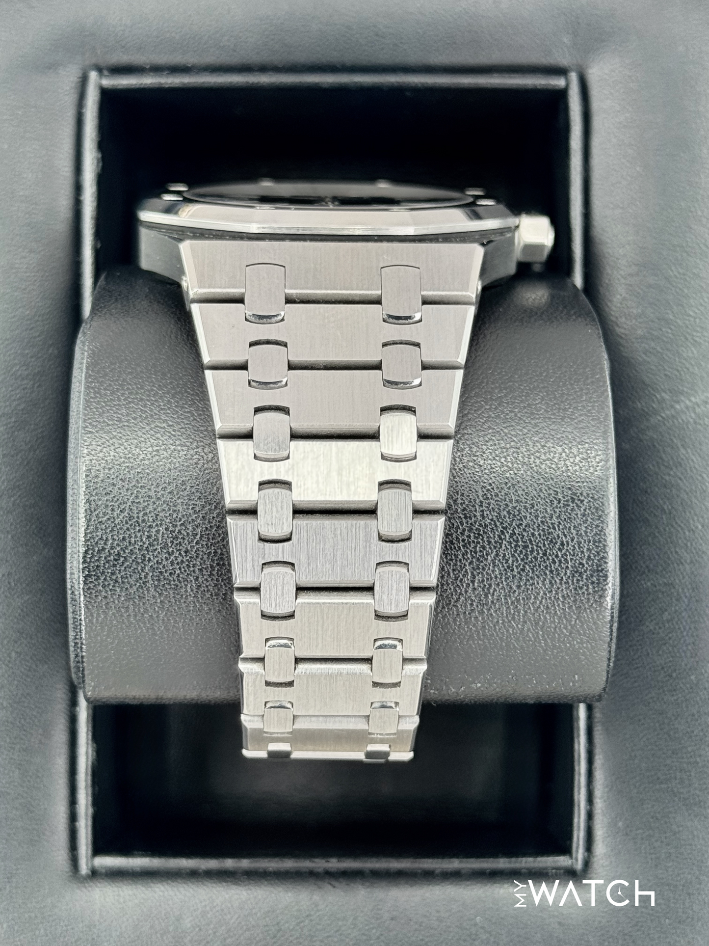 2016 Audemars Piguet  Royal Oak  39mm 15202ST Stainless Steel Blue Dial