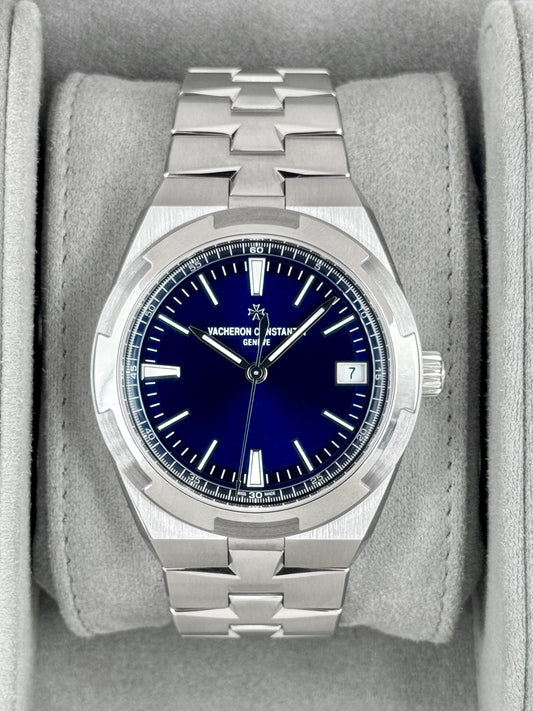 2025 Vacheron Constantin Overseas 41mm 4520V Stainless Steel Blue Dial