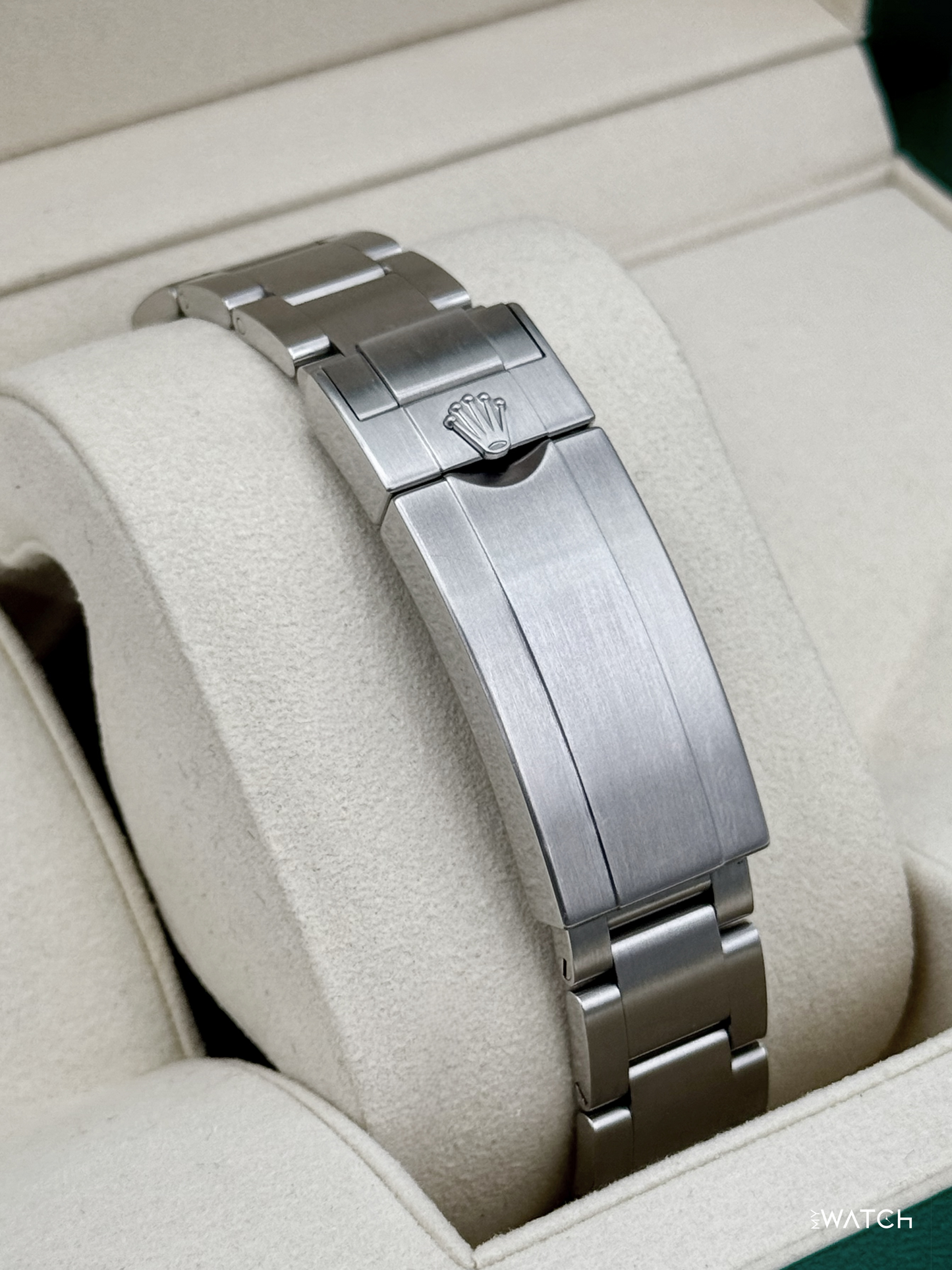 2020 Rolex Submariner “Hulk” 40mm 116610LV Green Dial (GREEN CARD) - MyWatchLLC