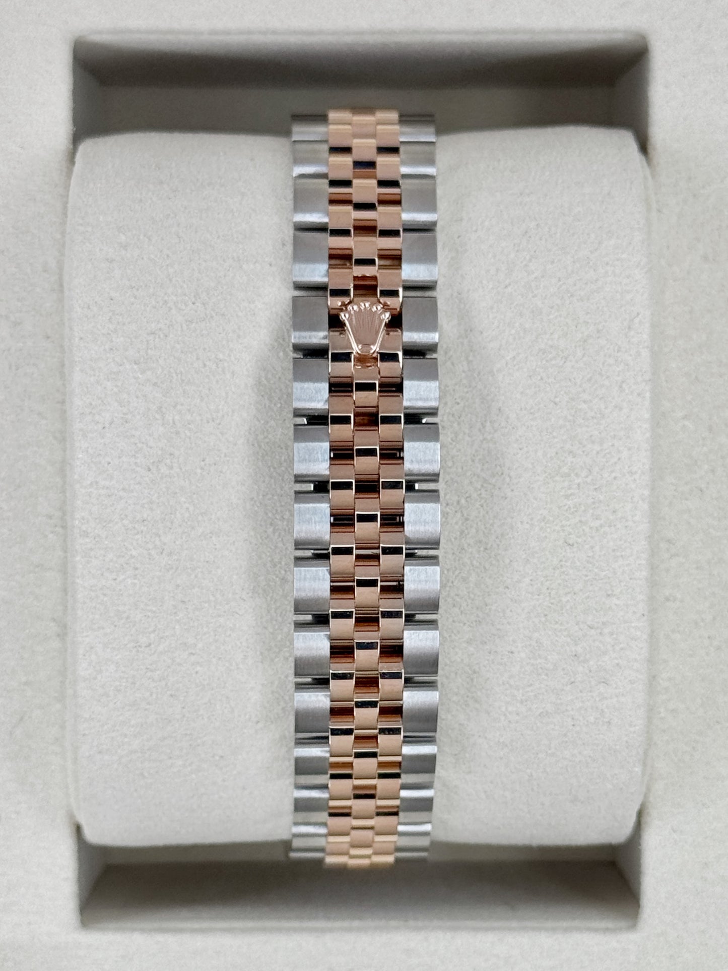 NEW 2026 Rolex Datejust 28mm 279381RBR Mother of Pearl Diamond Dial