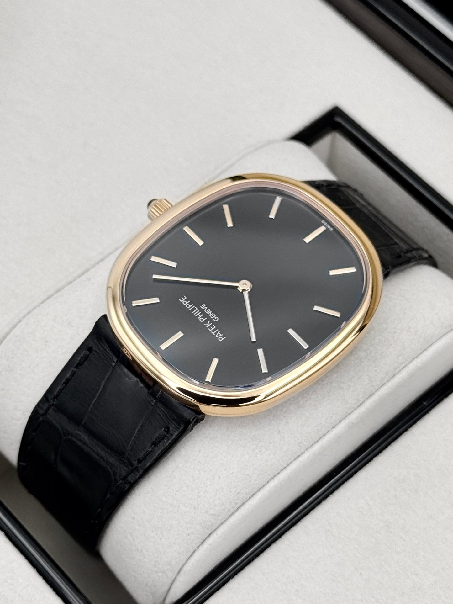 2025 Patek Philippe Golden Ellipse 34mm 5738R Rose Gold Black Dial