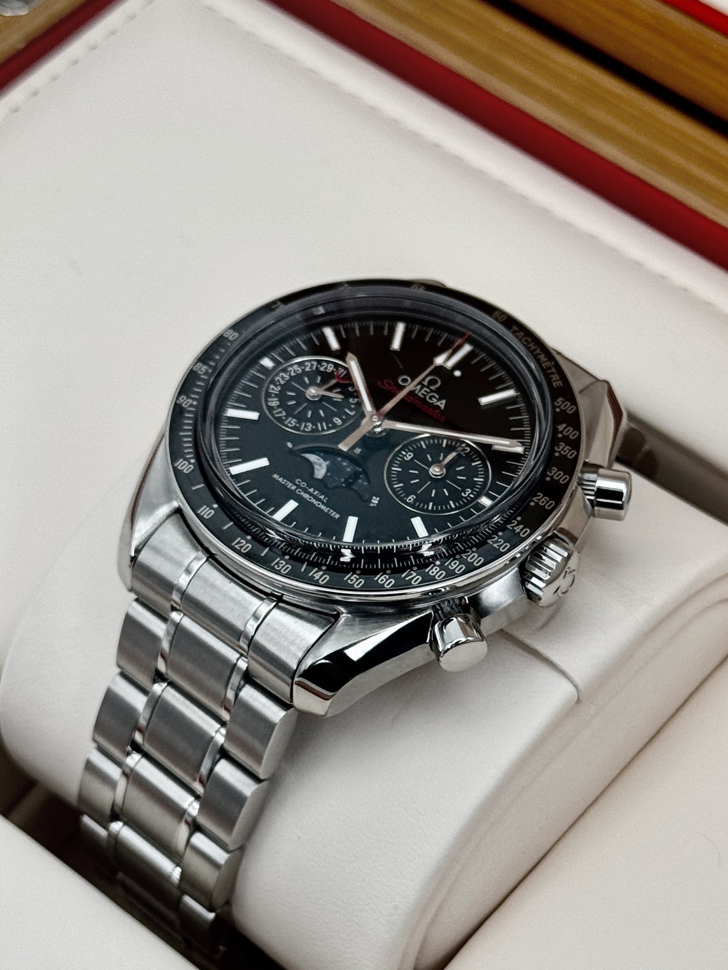 2021 Omega Speedmaster Moonwatch 44mm 304.30.44.52.01.001 Black Dial
