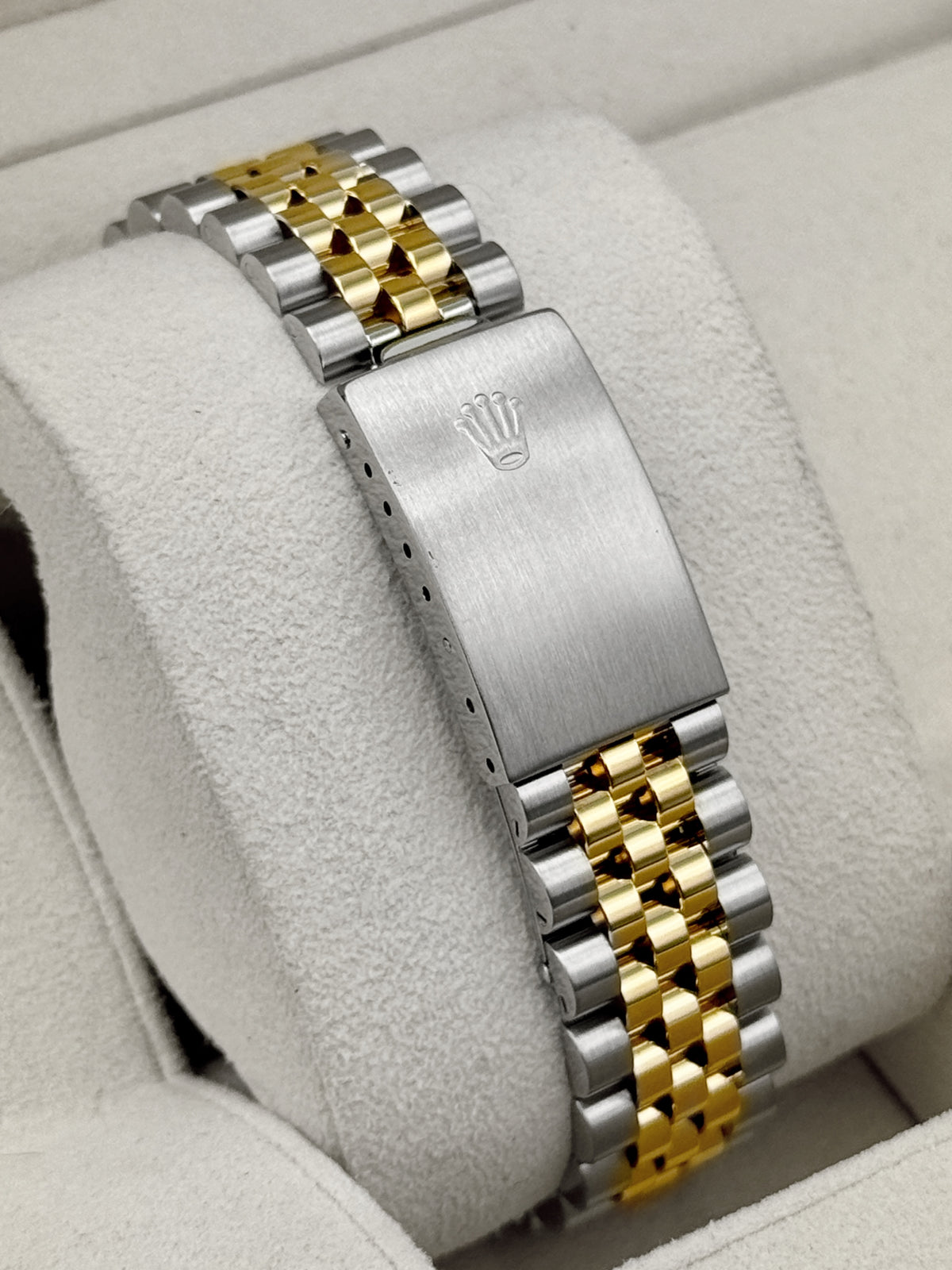 2005 Rolex Datejust 36mm 16203 Two-Tone Jubilee Silver Roman Numeral Dial (Collectors Set)