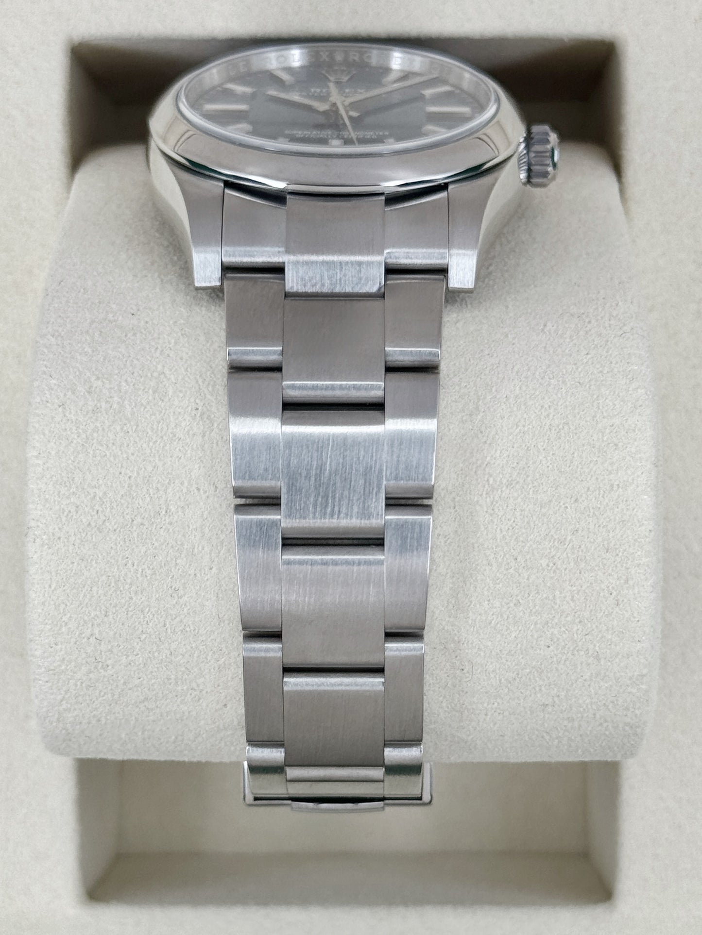 NEW 2026 Rolex Oyster Perpetual 31mm 277200 Med Blue Dial
