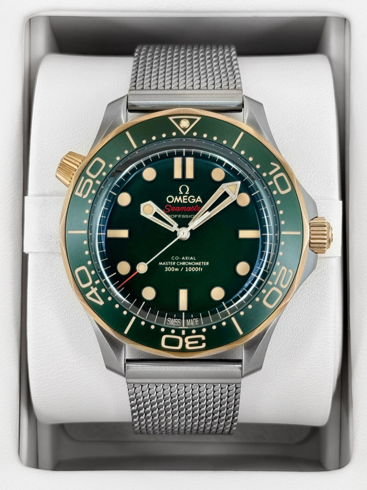 2026 Omega Seamaster Diver 300M 42mm 210.90.42.20.10.001 Green Dial