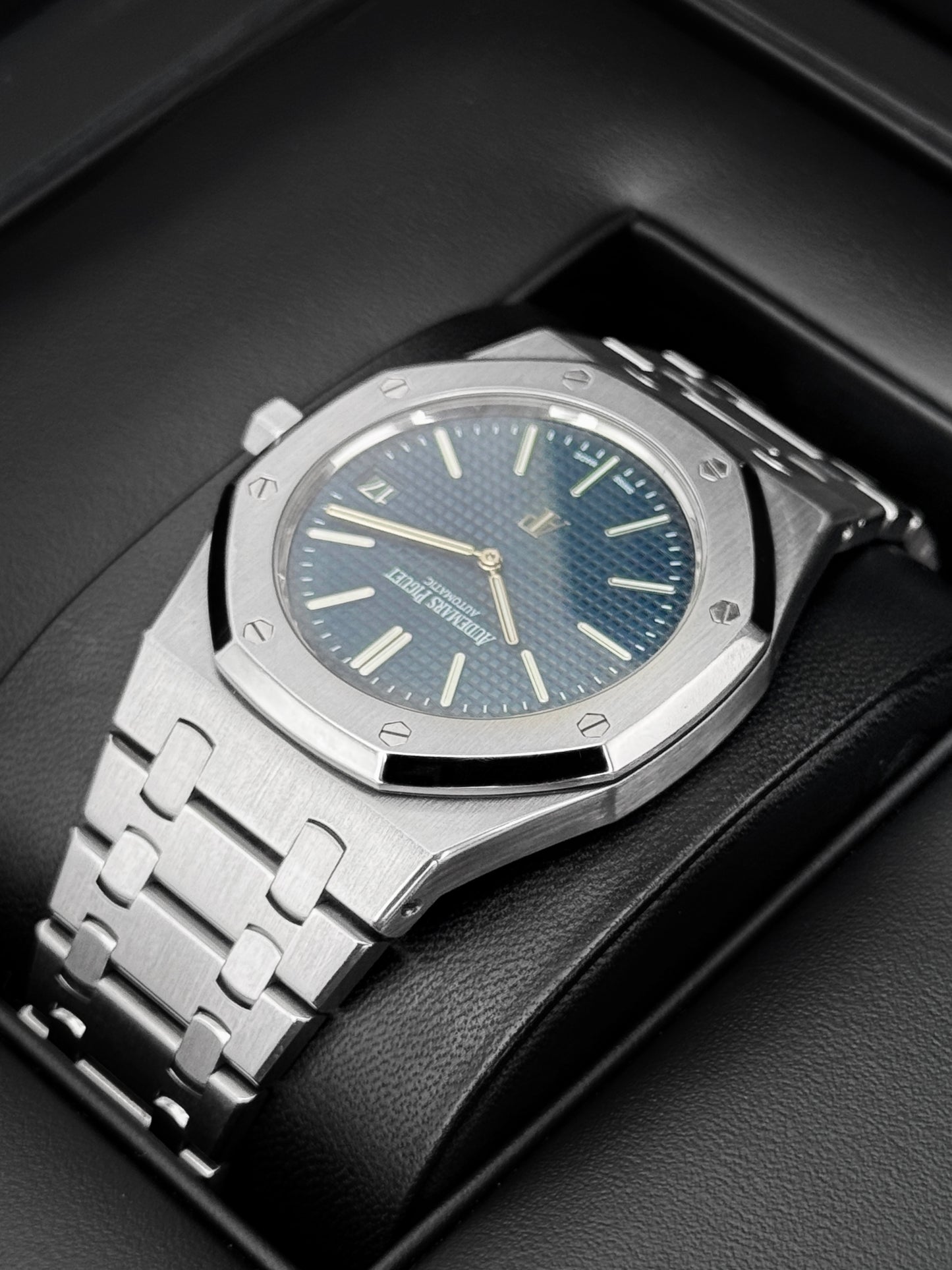 2016 Audemars Piguet Royal Oak 39mm 15202ST Stainless Steel Blue Dial