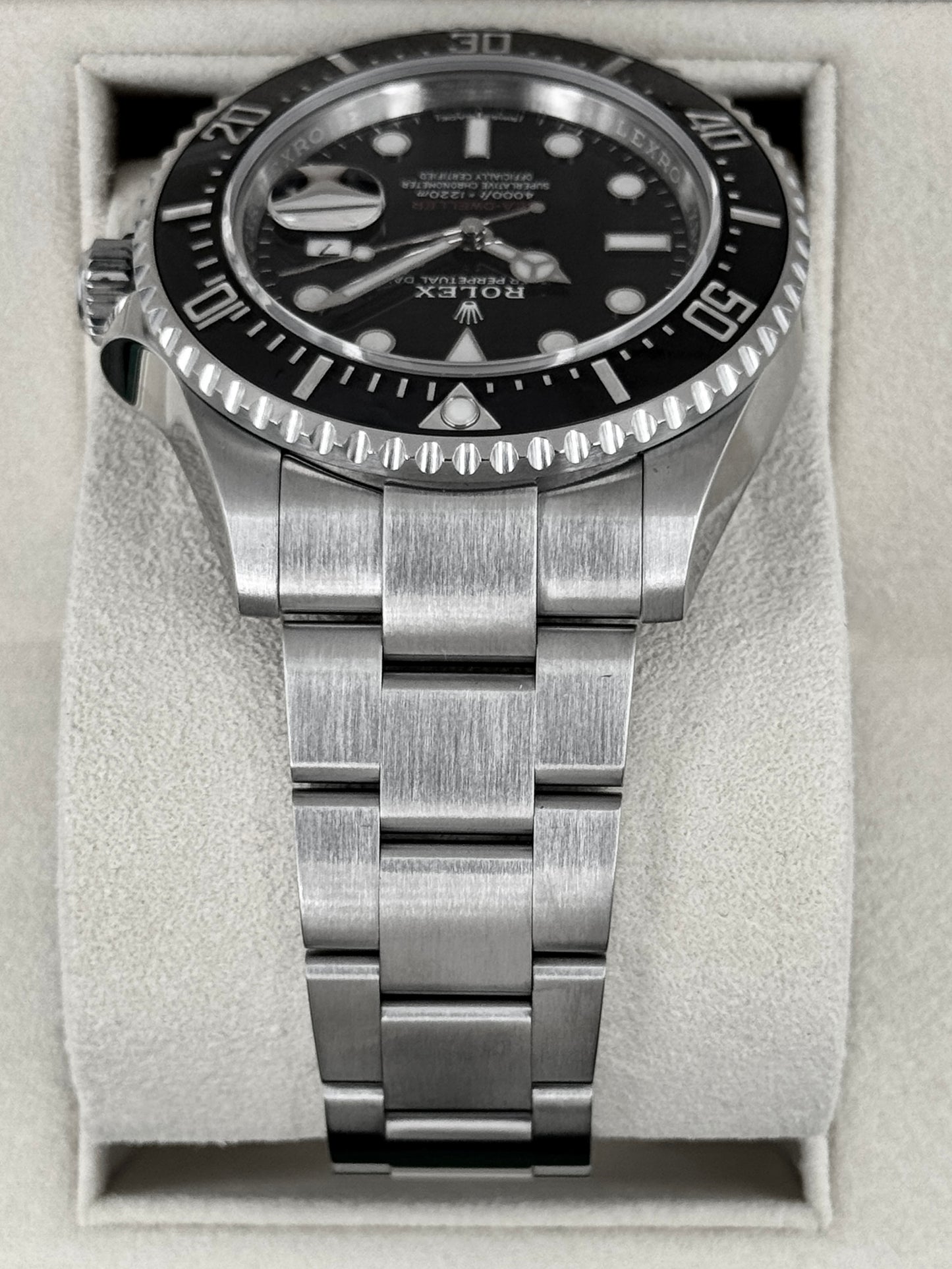 2018 Rolex Sea-Dweller 43mm 126600 Black Dial