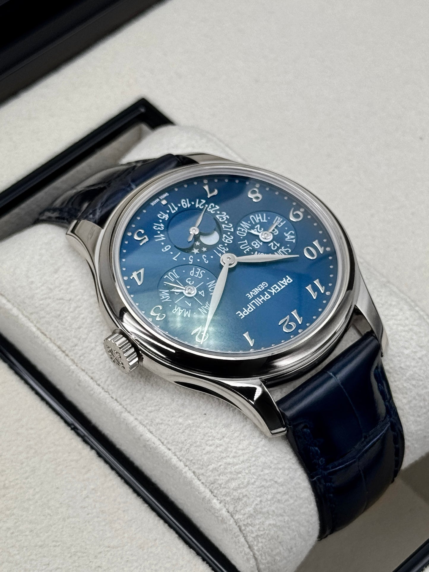 2021 Patek Philippe Perpetual Calendar 39mm 5327G White Gold Blue Dial