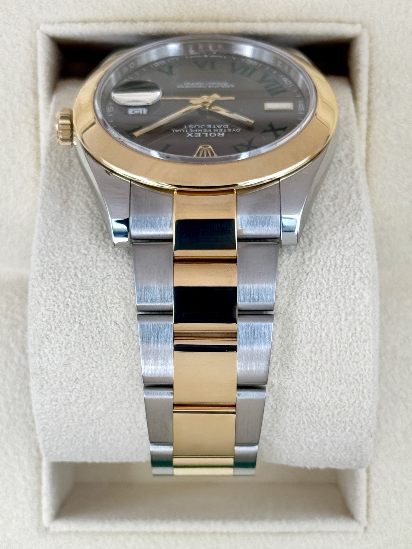 2021 Rolex Datejust 41mm 126303 Two-Tone Oyster Wimbledon Dial