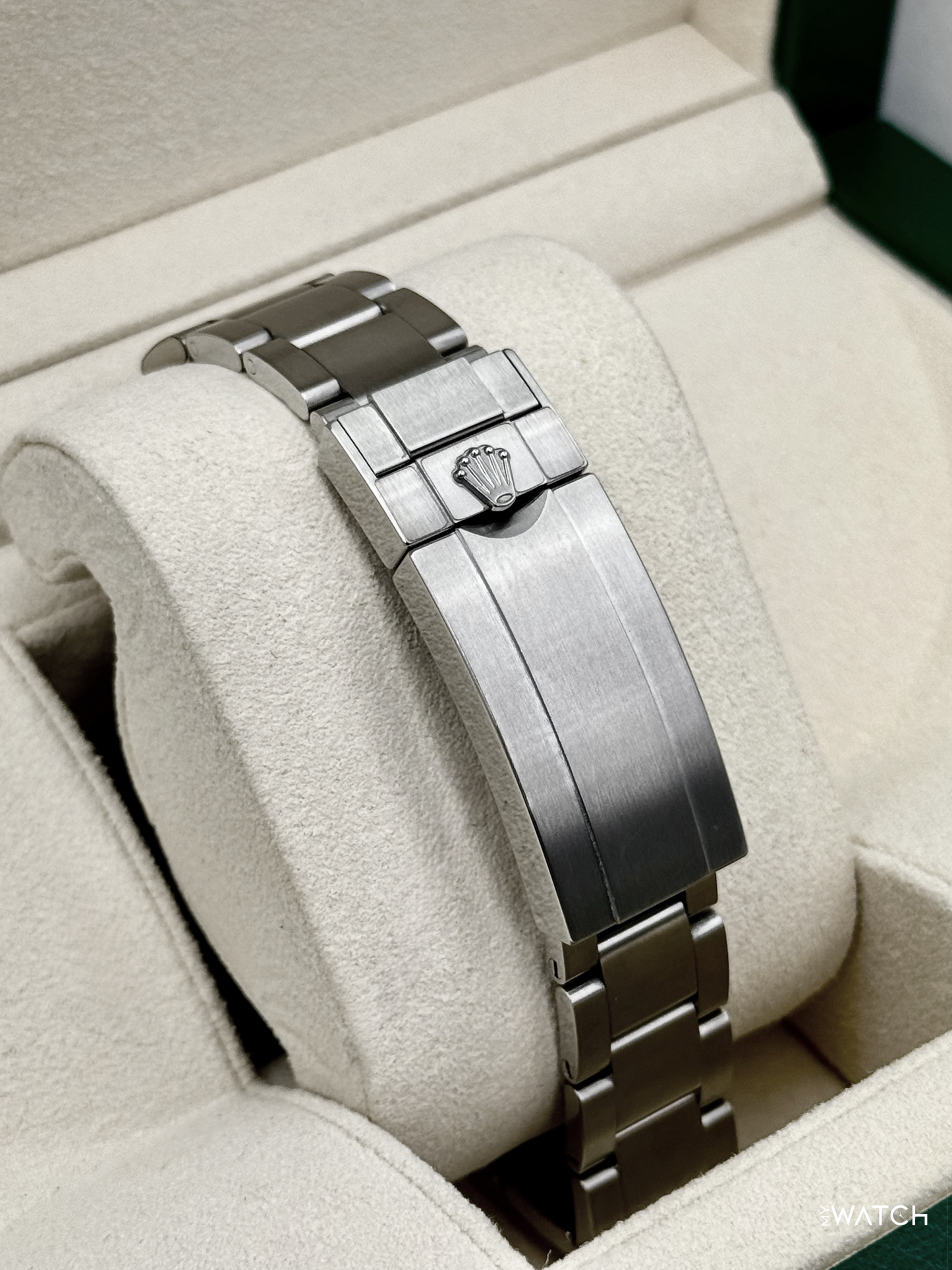 2018 Rolex Submariner “Hulk” 40mm 116610LV Green Dial - MyWatchLLC