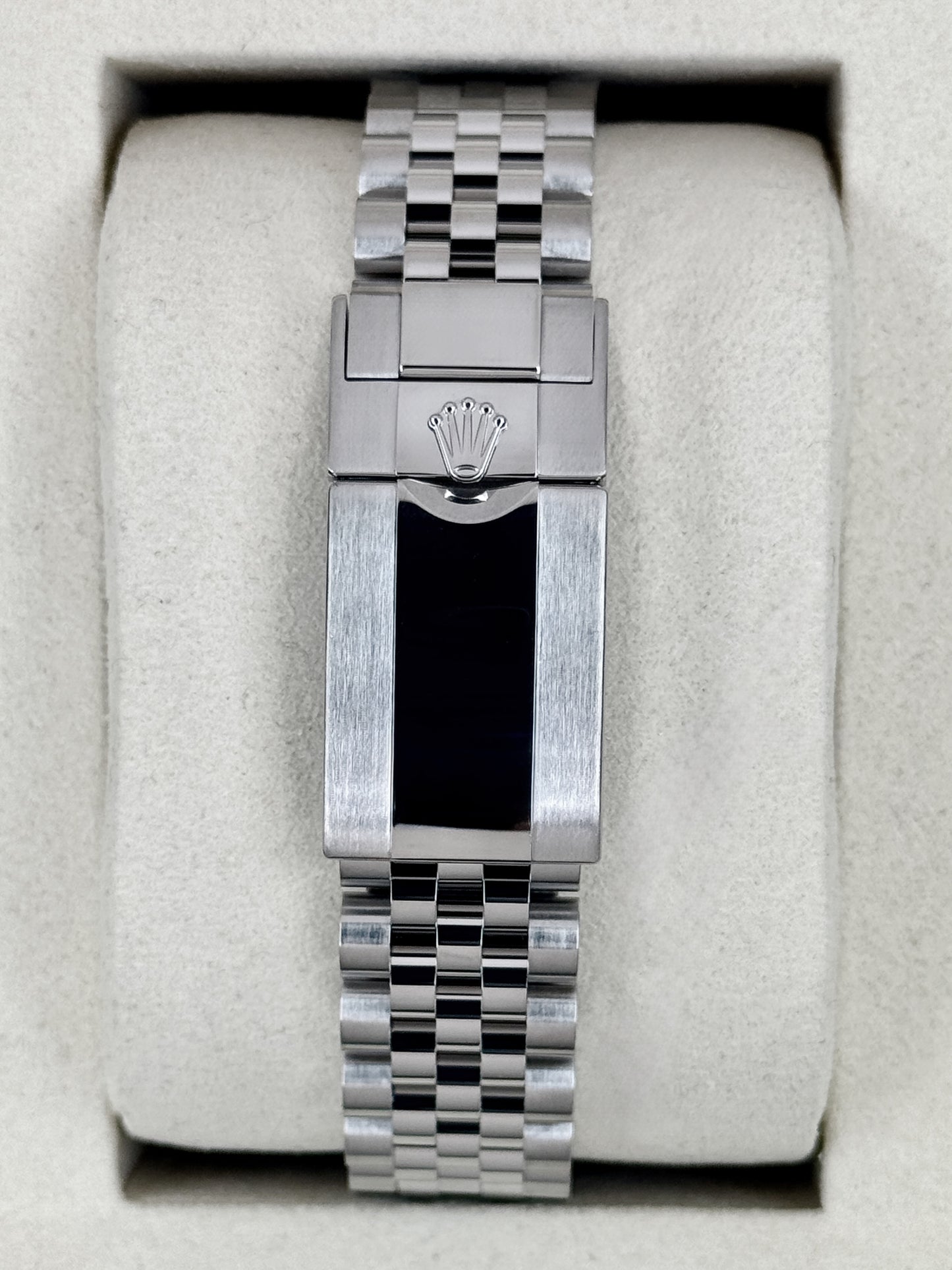 2025 Rolex GMT-Master II "Batgirl" 40mm 126710BLNR Jubilee