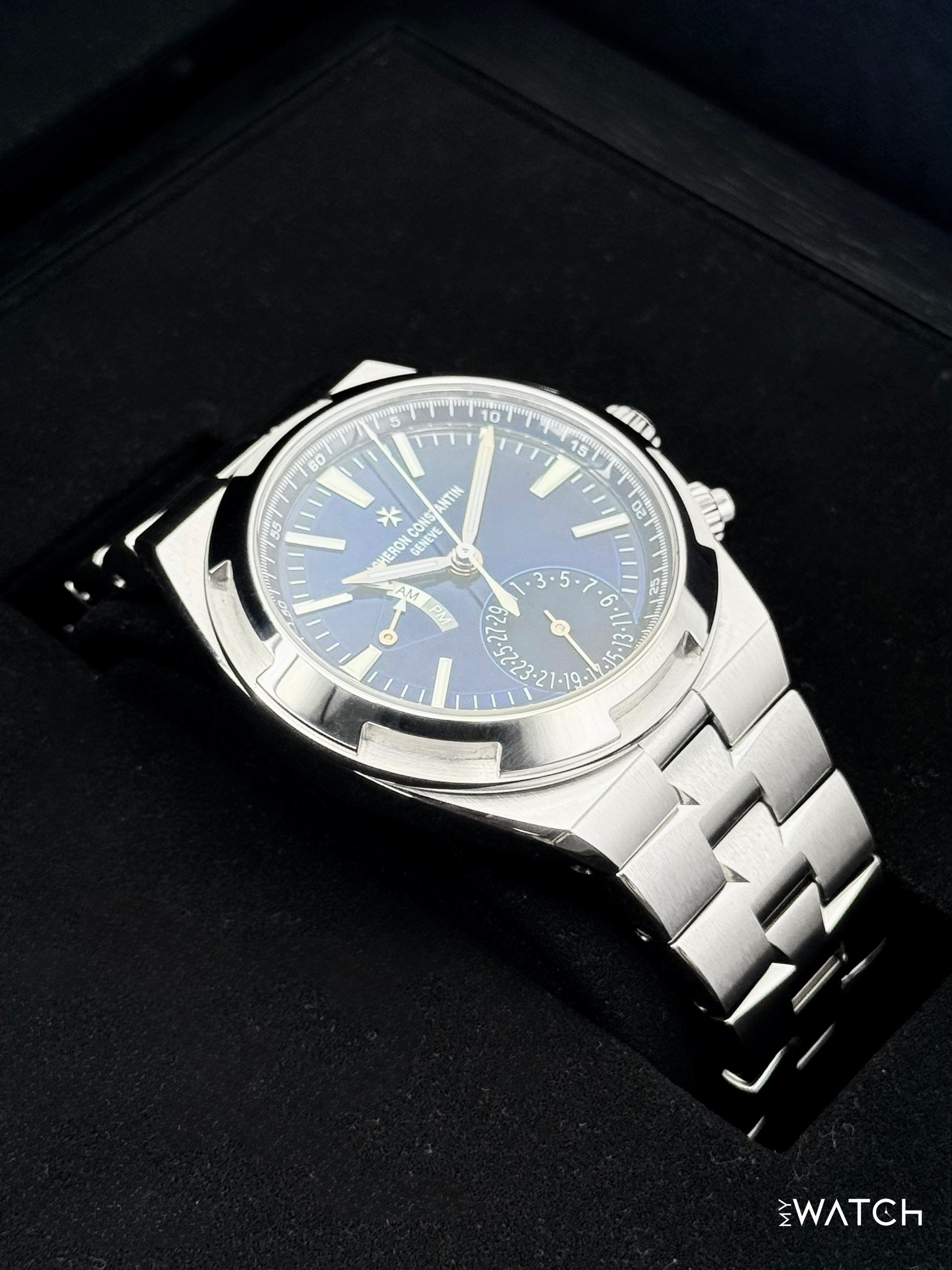 2023 Vacheron Constantin Overseas Dual Time 41mm 7900V Blue Dial - MyWatchLLC