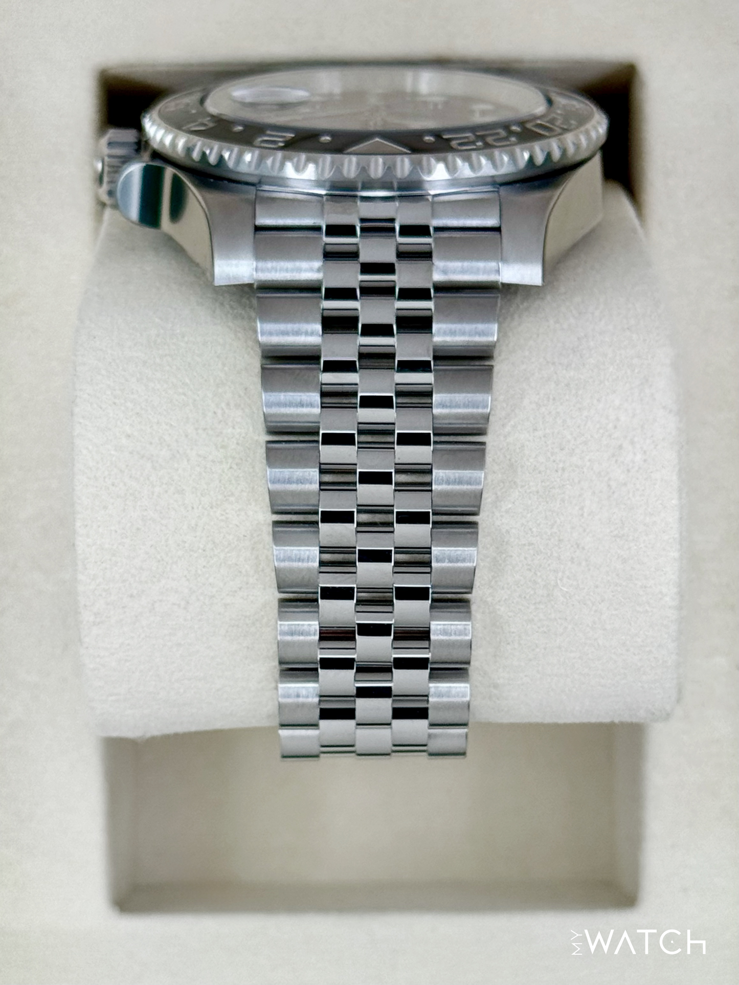 NEW 2025 Rolex GMT-Master II "Bruce Wayne" 40mm 126710GRNR Jubilee (STICKERED)