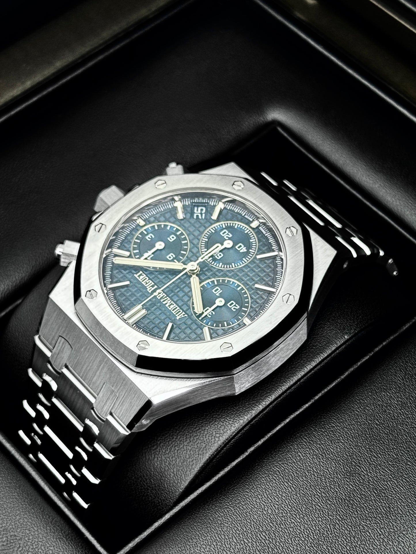 NEW 2026 Audemars Piguet Royal Oak Chronograph 41mm 26240ST Blue Dial
