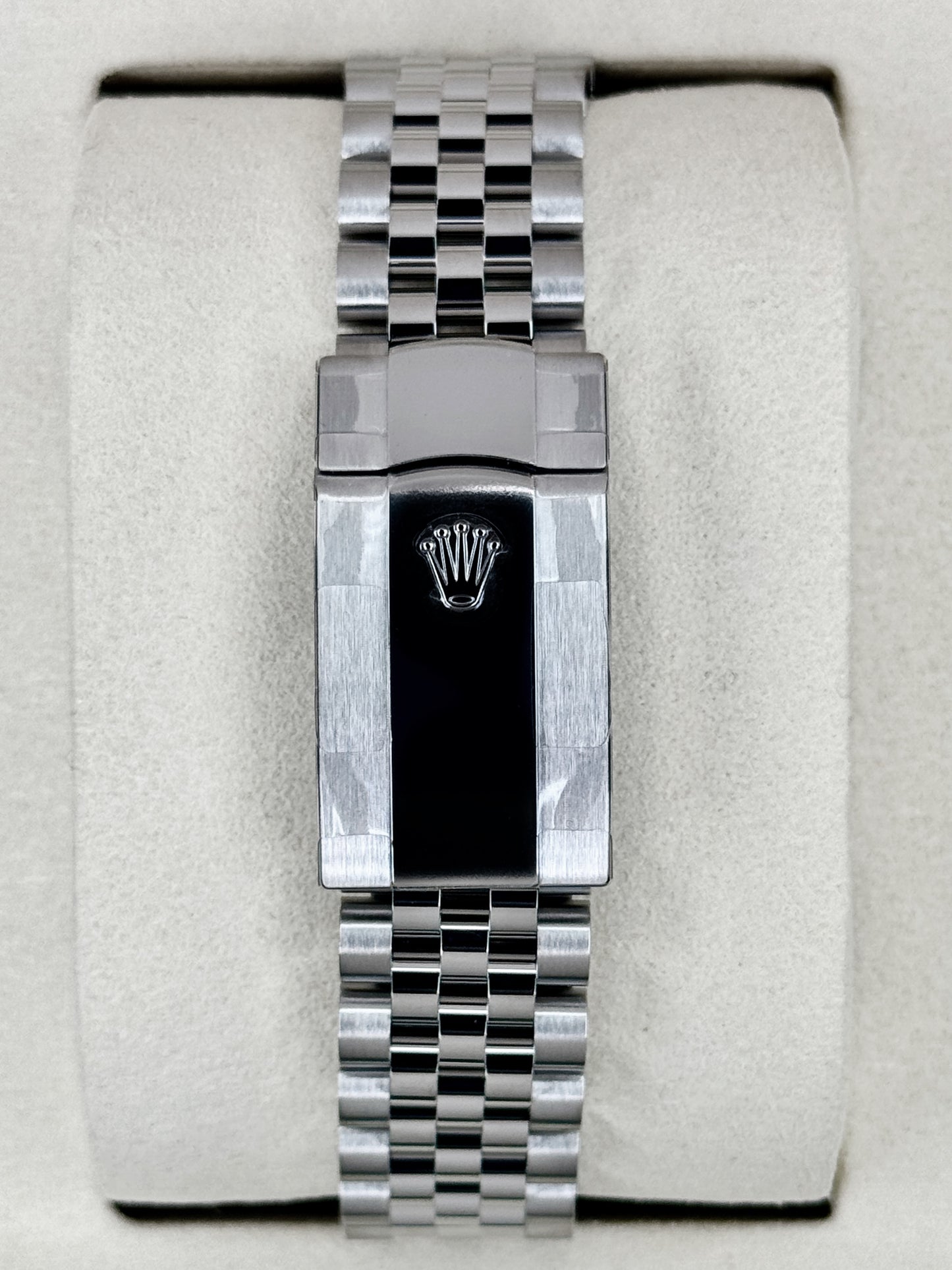 NEW 2026 Rolex Datejust 41mm 126334 Jubilee Wimbledon Dial (STICKERED)