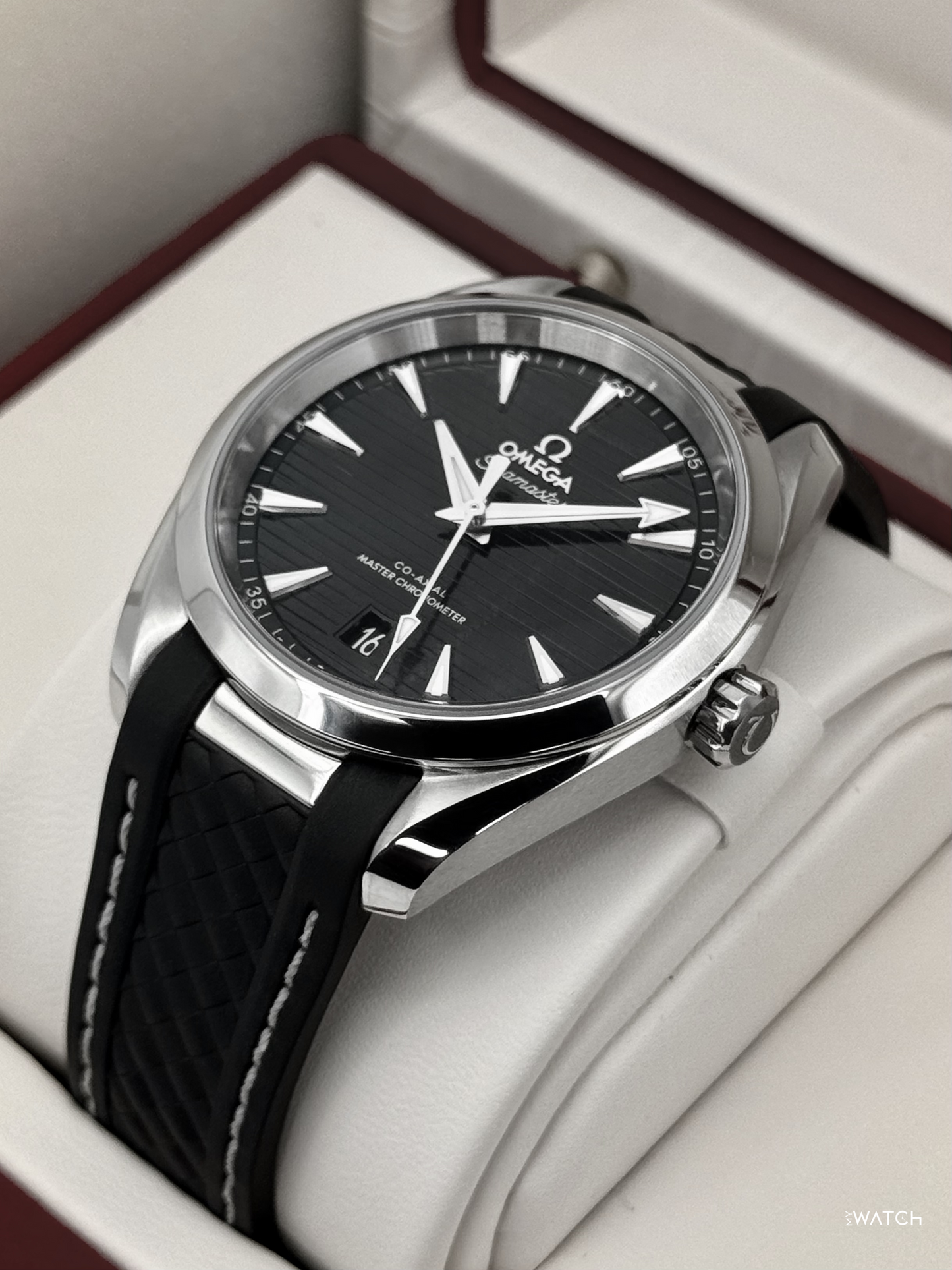 2024 Omega Seamaster Aqua Terra 38mm 220.12.38.20.01.001 Stainless Steel Black Dial