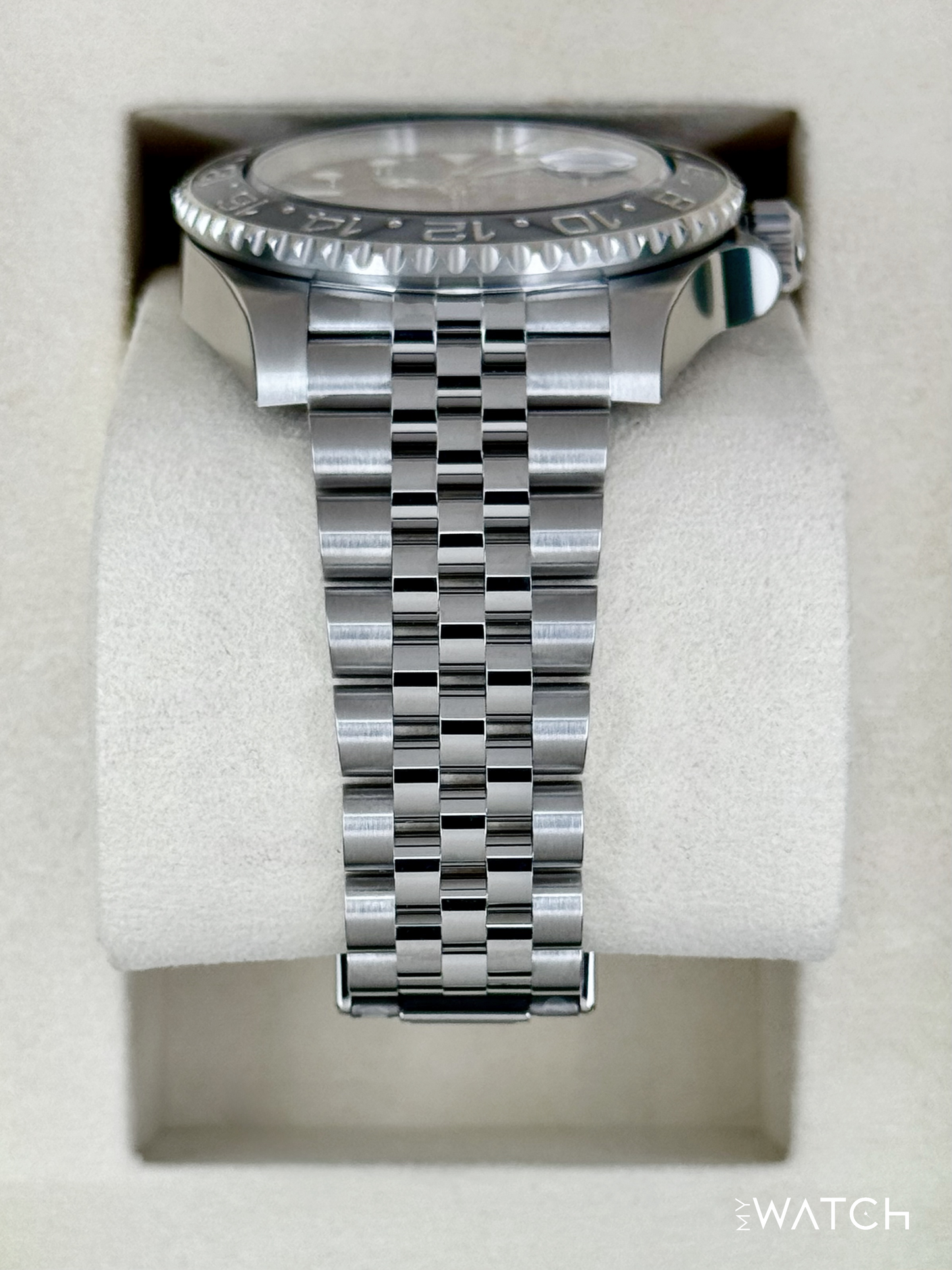 NEW 2025 Rolex GMT-Master II "Bruce Wayne" 40mm 126710GRNR Jubilee (STICKERED)