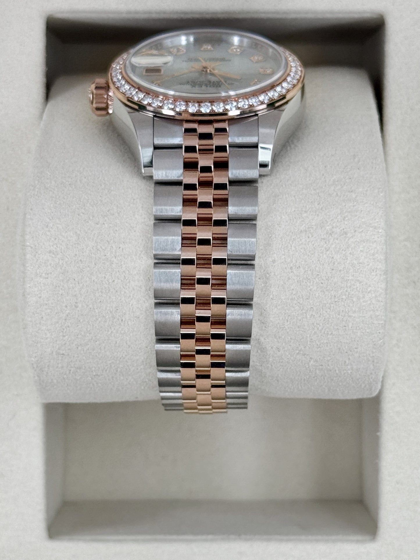 NEW 2026 Rolex Datejust 28mm 279381RBR Mother of Pearl Diamond Dial
