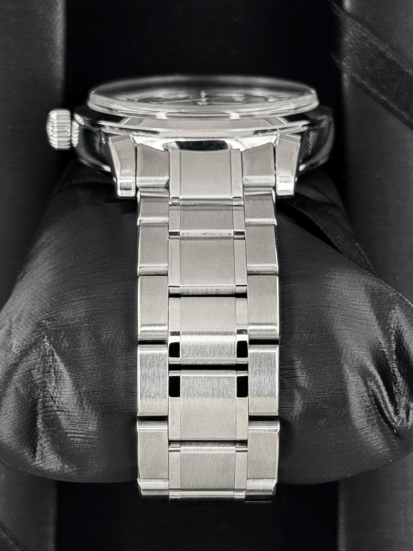 2018 Grand Seiko Elegance Collection 39mm SBGM235 Stainless Steel Silver Dial