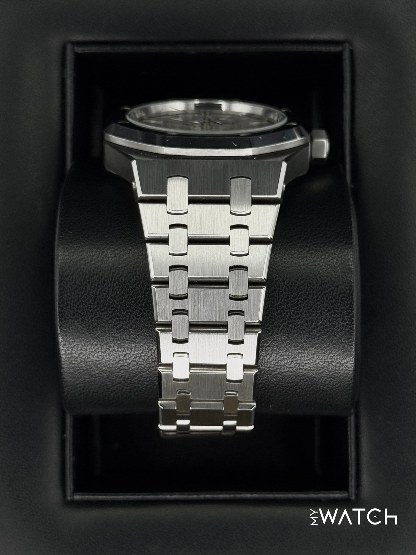 2016 Audemars Piguet  Royal Oak  37mm 15450ST Stainless Steel White Dial