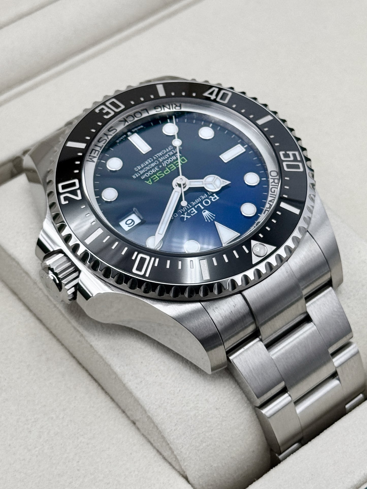 NEW 2026 Rolex Deepsea James Cameron 44mm 136660 Blue Dial