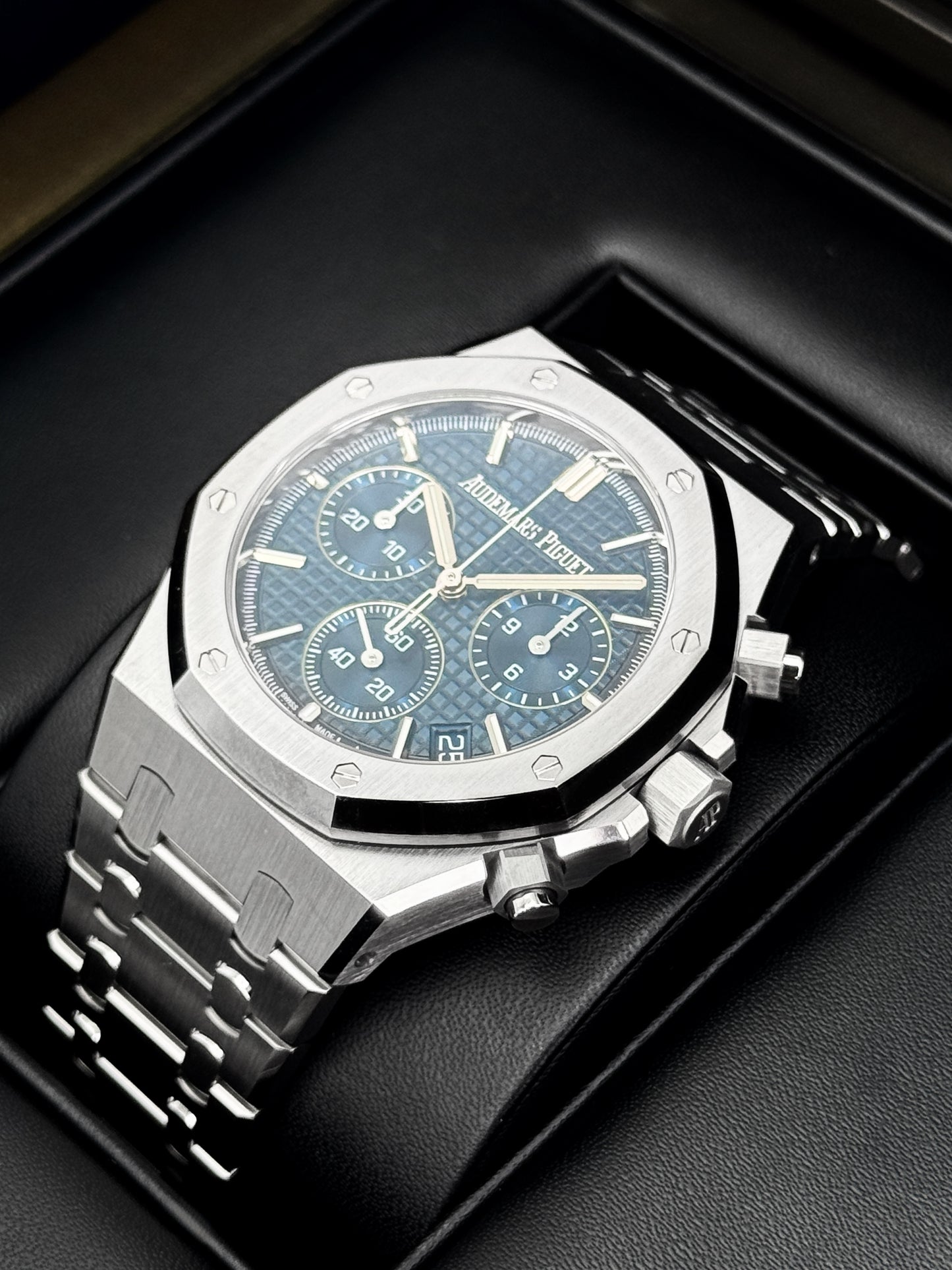 NEW 2026 Audemars Piguet Royal Oak Chronograph 41mm 26240ST Blue Dial