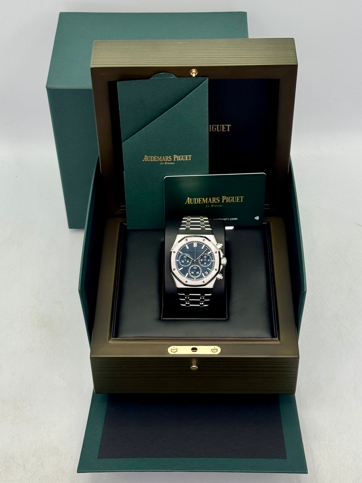 NEW 2026 Audemars Piguet Royal Oak Chronograph 41mm 26240ST Blue Dial