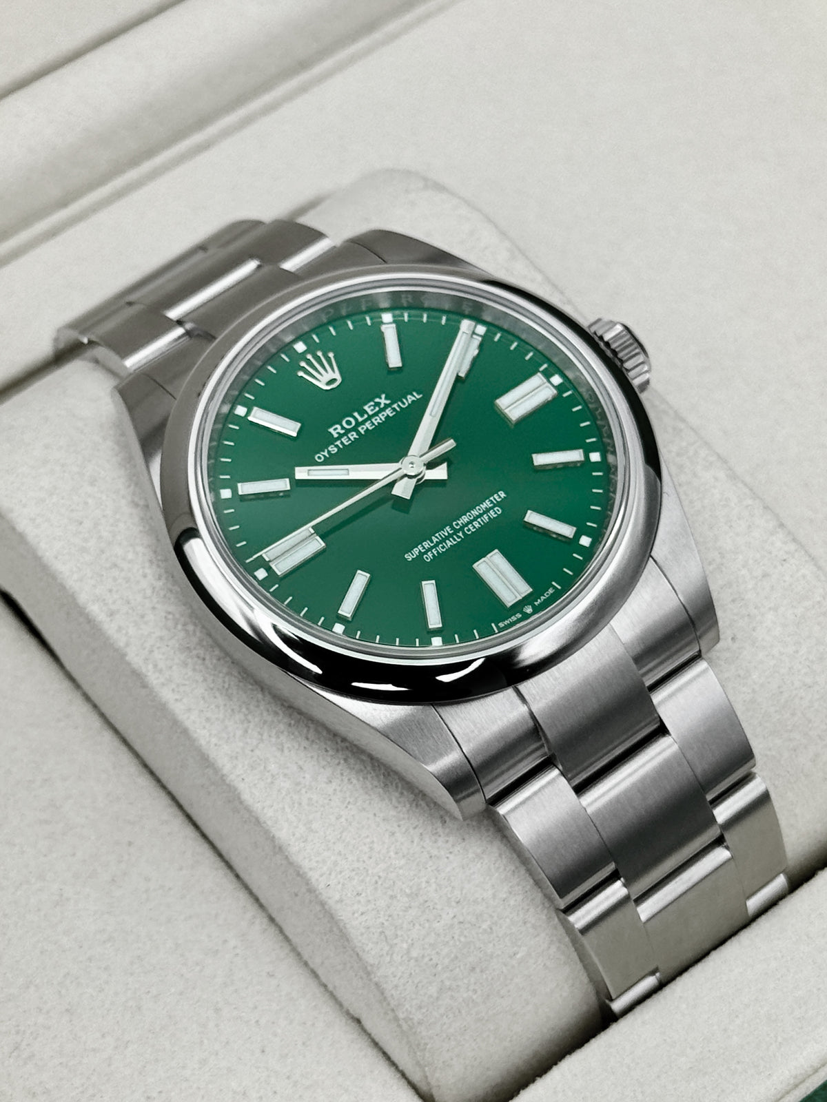 NEW 2026 Rolex Oyster Perpetual 41mm 134300 Green Dial (NEW STYLE CARD)
