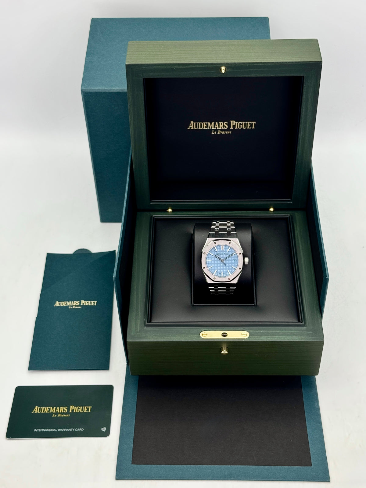 2024 Audemars Piguet Royal Oak 37mm 15550ST Stainless Steel Blue Dial