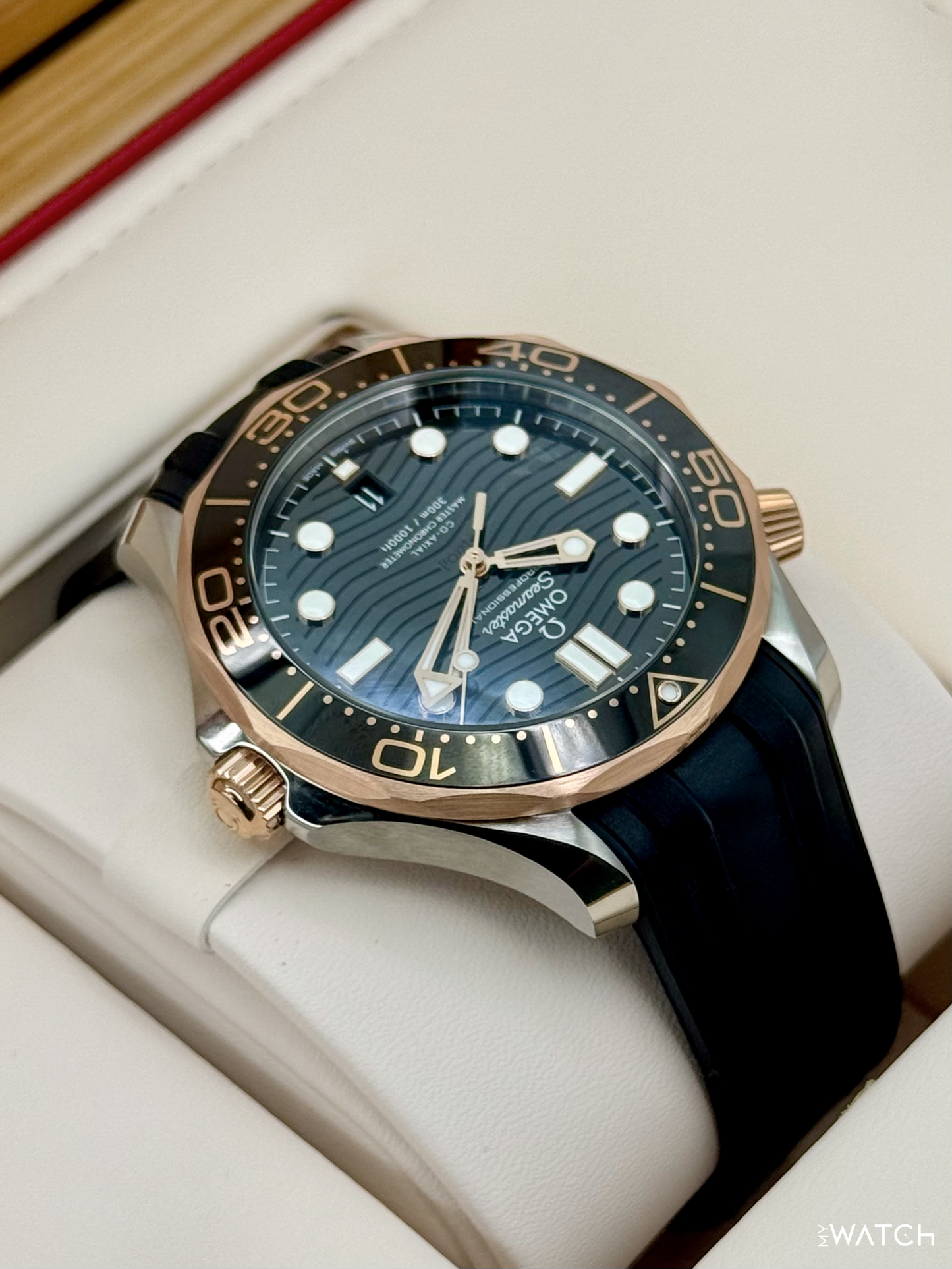 NEW 2026 Omega Seamaster Diver 300M 42mm 210.22.42.20.01.002 Black Dial