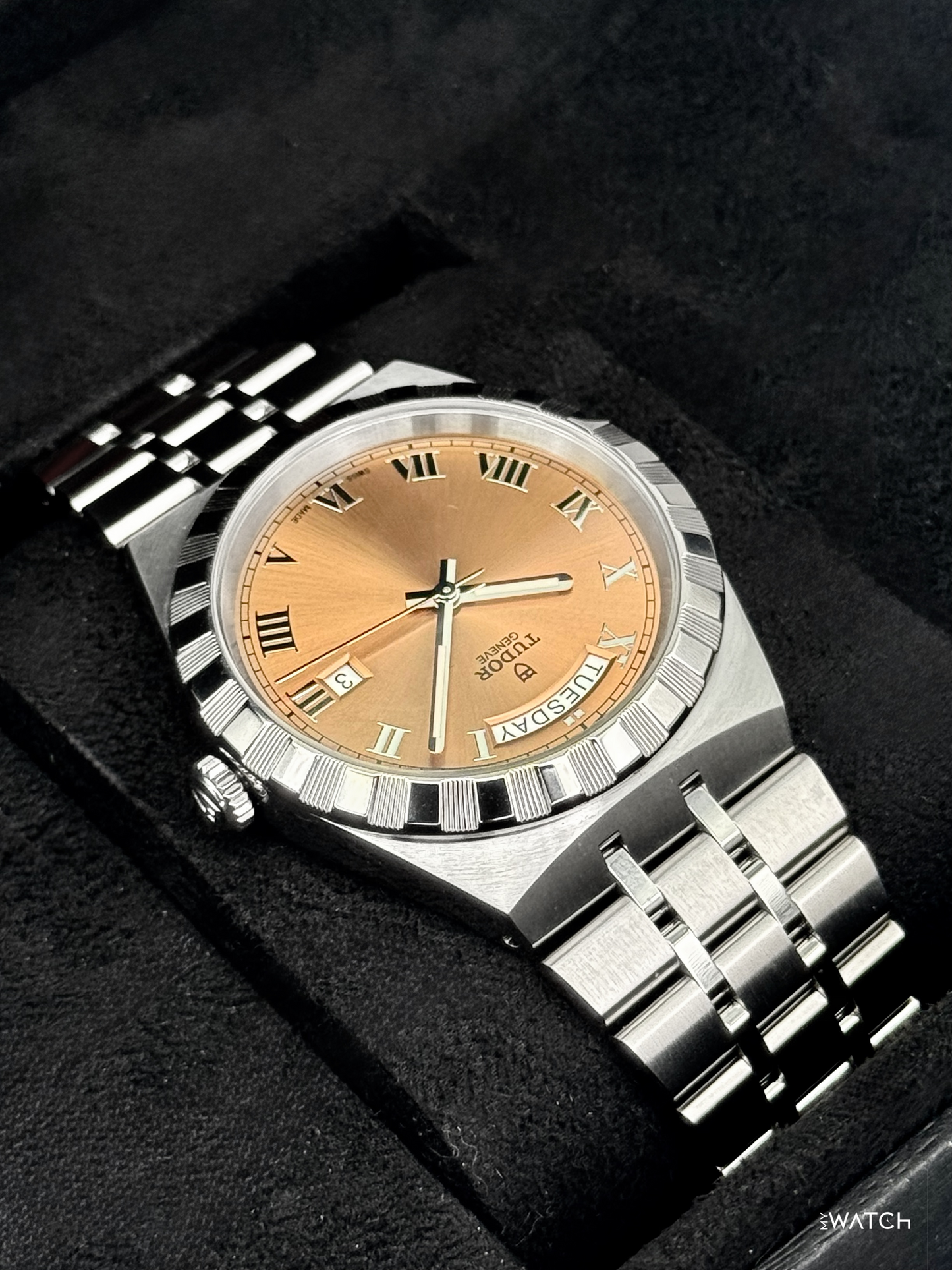2026 Tudor Royal 41mm 28600 Stainless Steel Salmon Dial