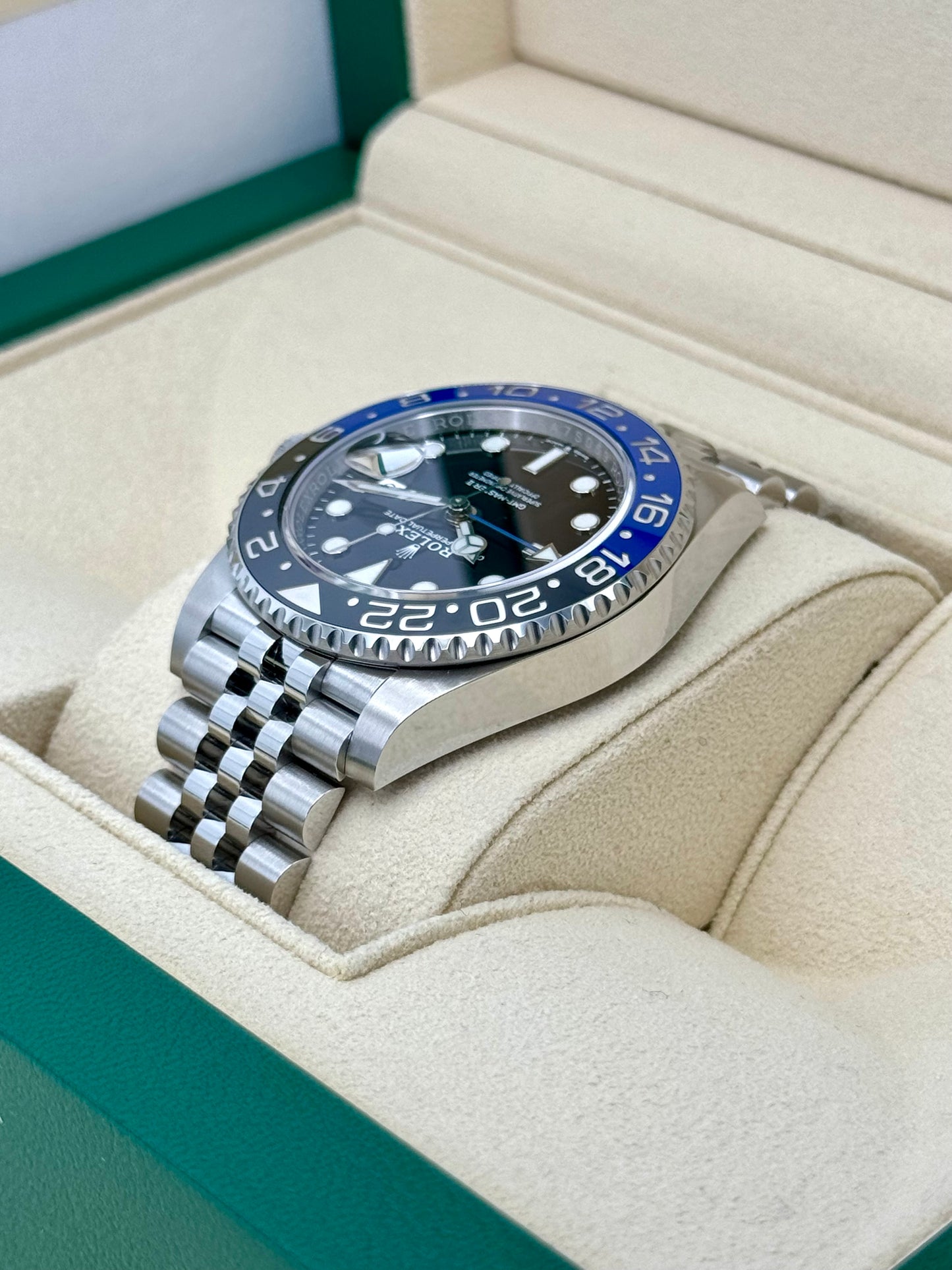 NEW 2022 Rolex GMT-Master II "Batgirl" 40mm 126710BLNR Jubilee Black Dial - MyWatchLLC