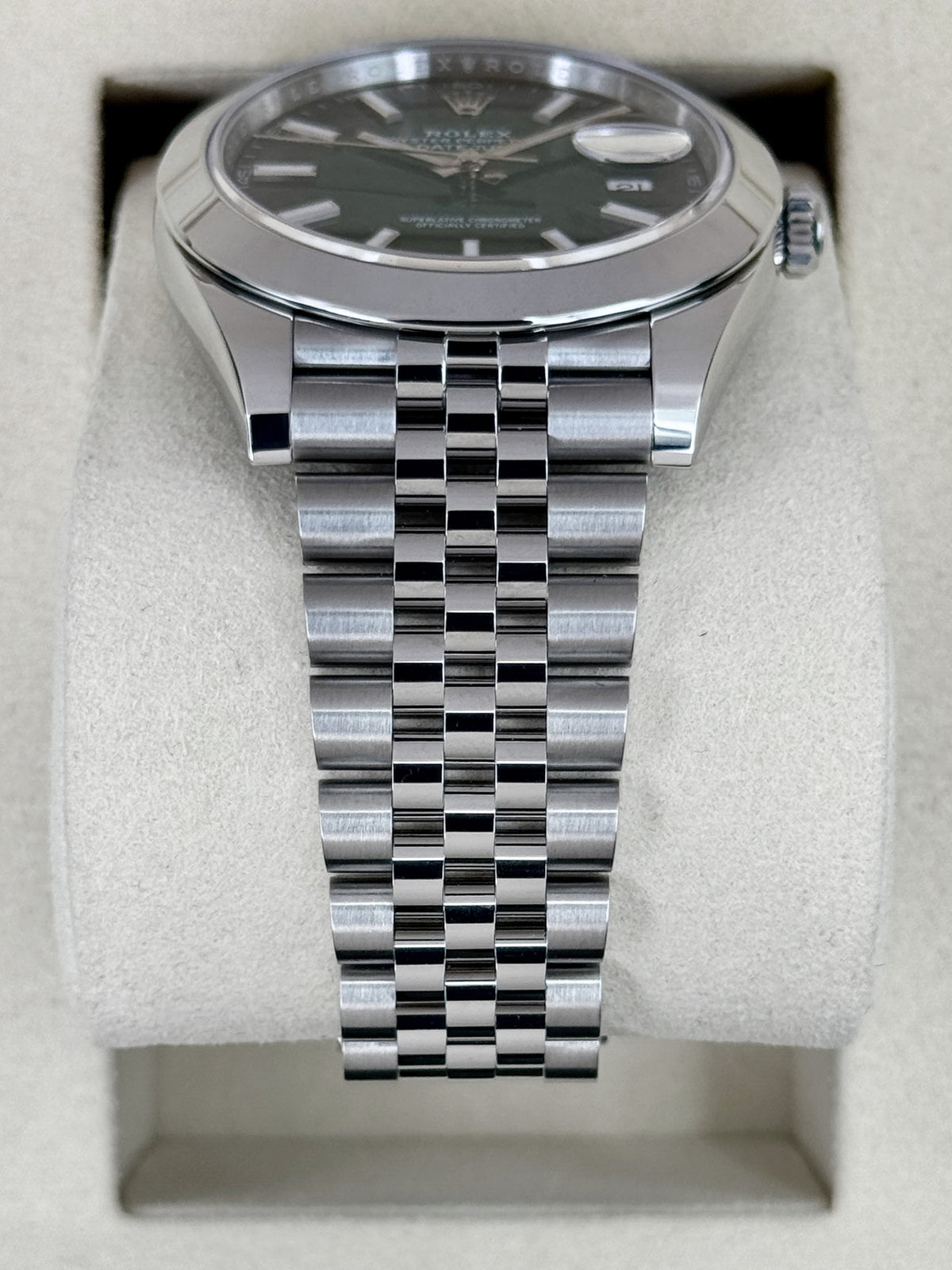 NEW 2026 Rolex Datejust 41mm 126300 Stainless Steel Jubilee Green Ombre Dial