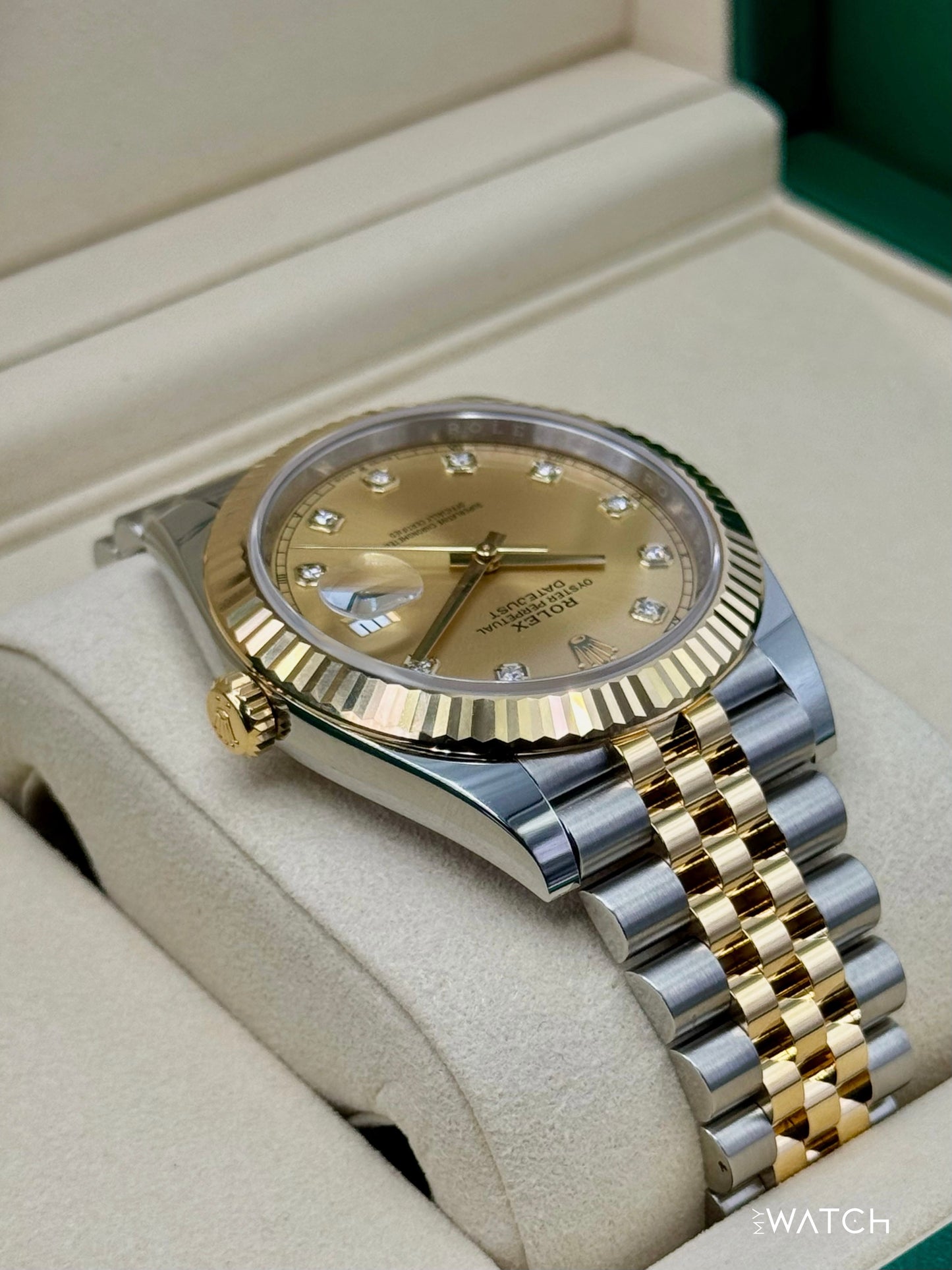 NEW 2025 Rolex Datejust 41mm 126333 Jubilee Champagne Diamond Dial - MyWatchLLC