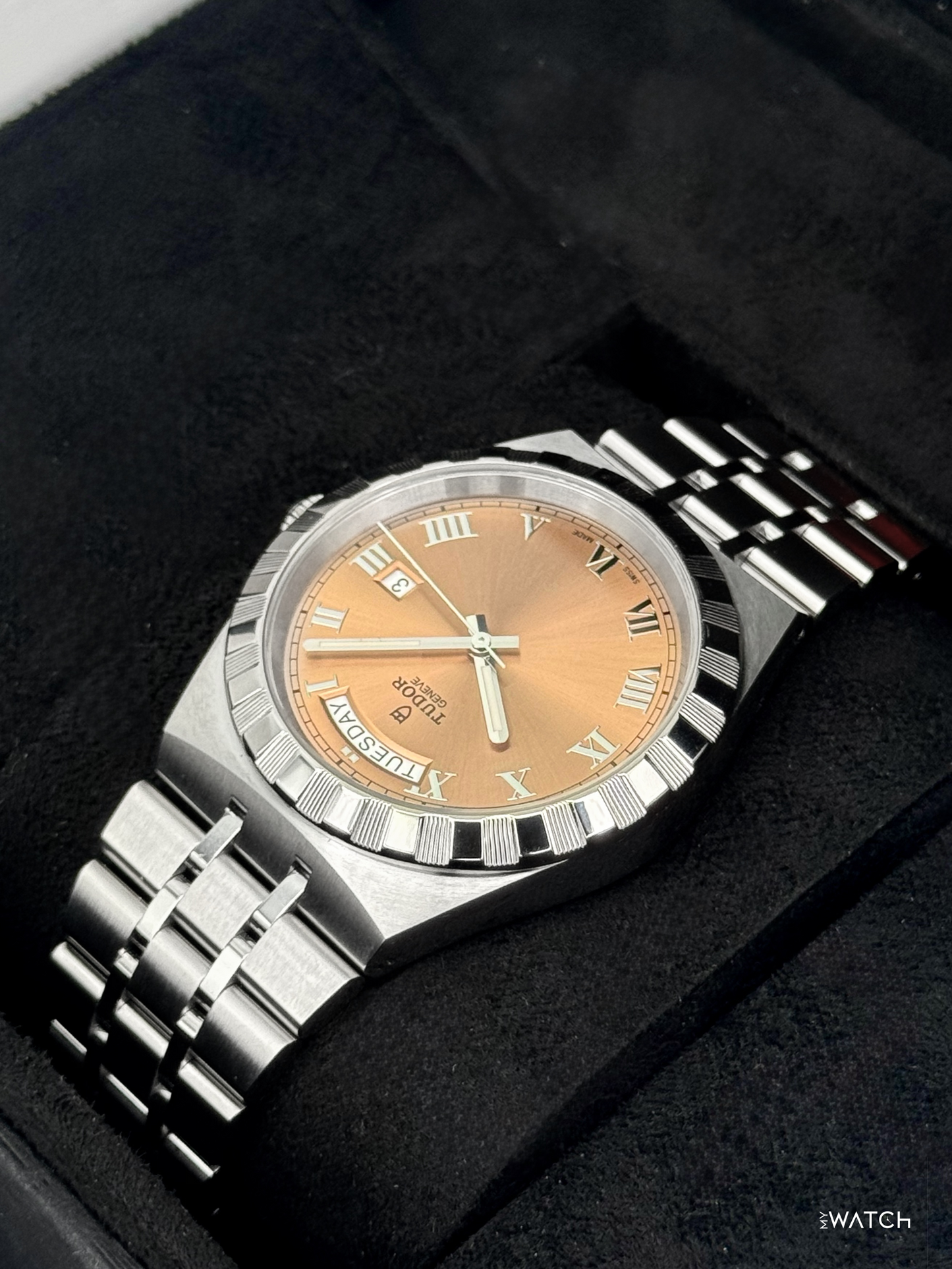 2026 Tudor Royal 41mm 28600 Stainless Steel Salmon Dial