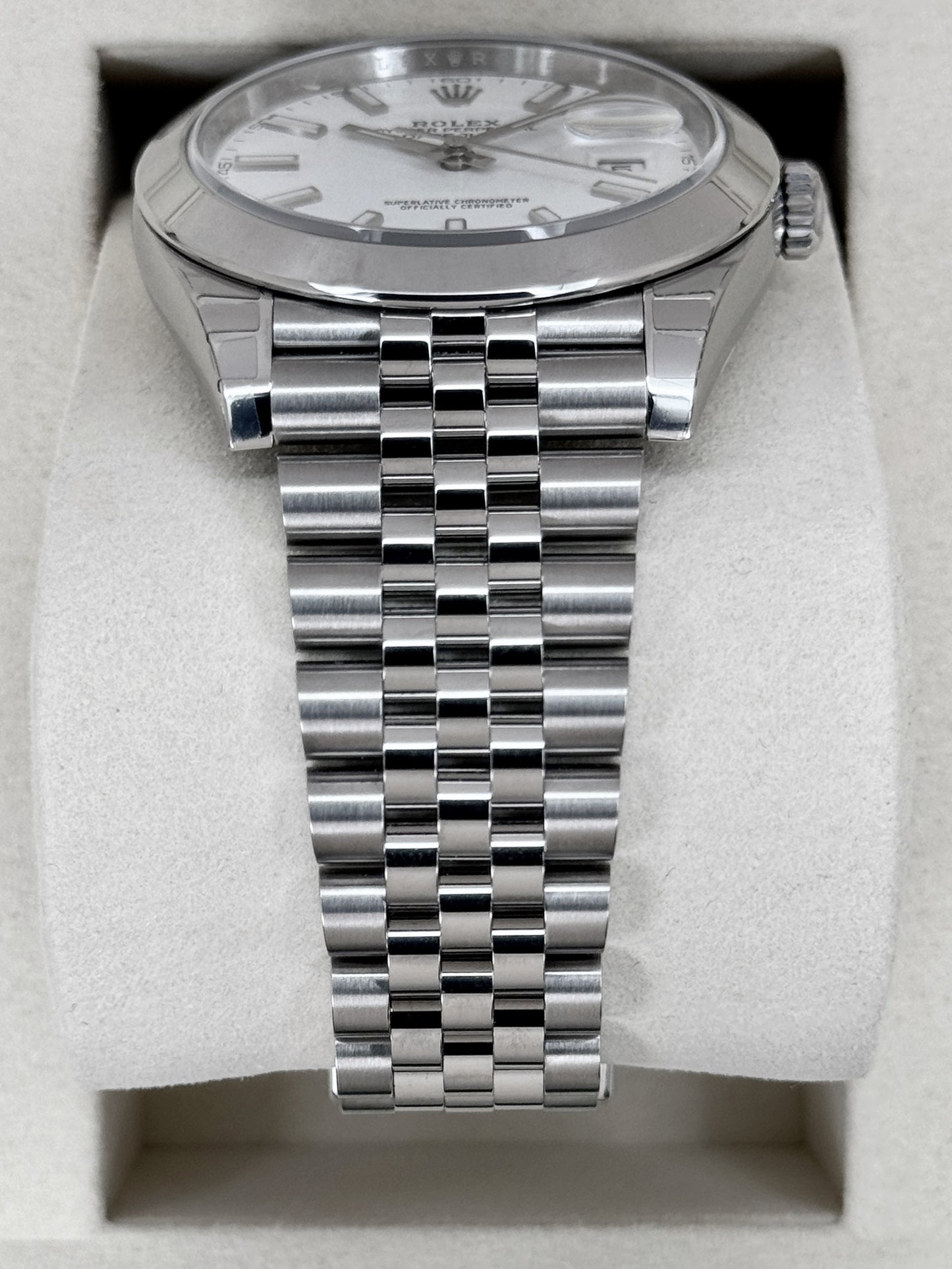 NEW 2026 Rolex Datejust 41mm 126300 Stainless Steel Jubilee White Dial (STICKERED)