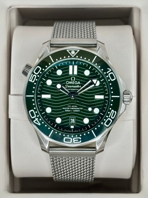 2025 Omega Seamaster Master Chronometer 42mm 210.32.42.20.10.001 Green Dial