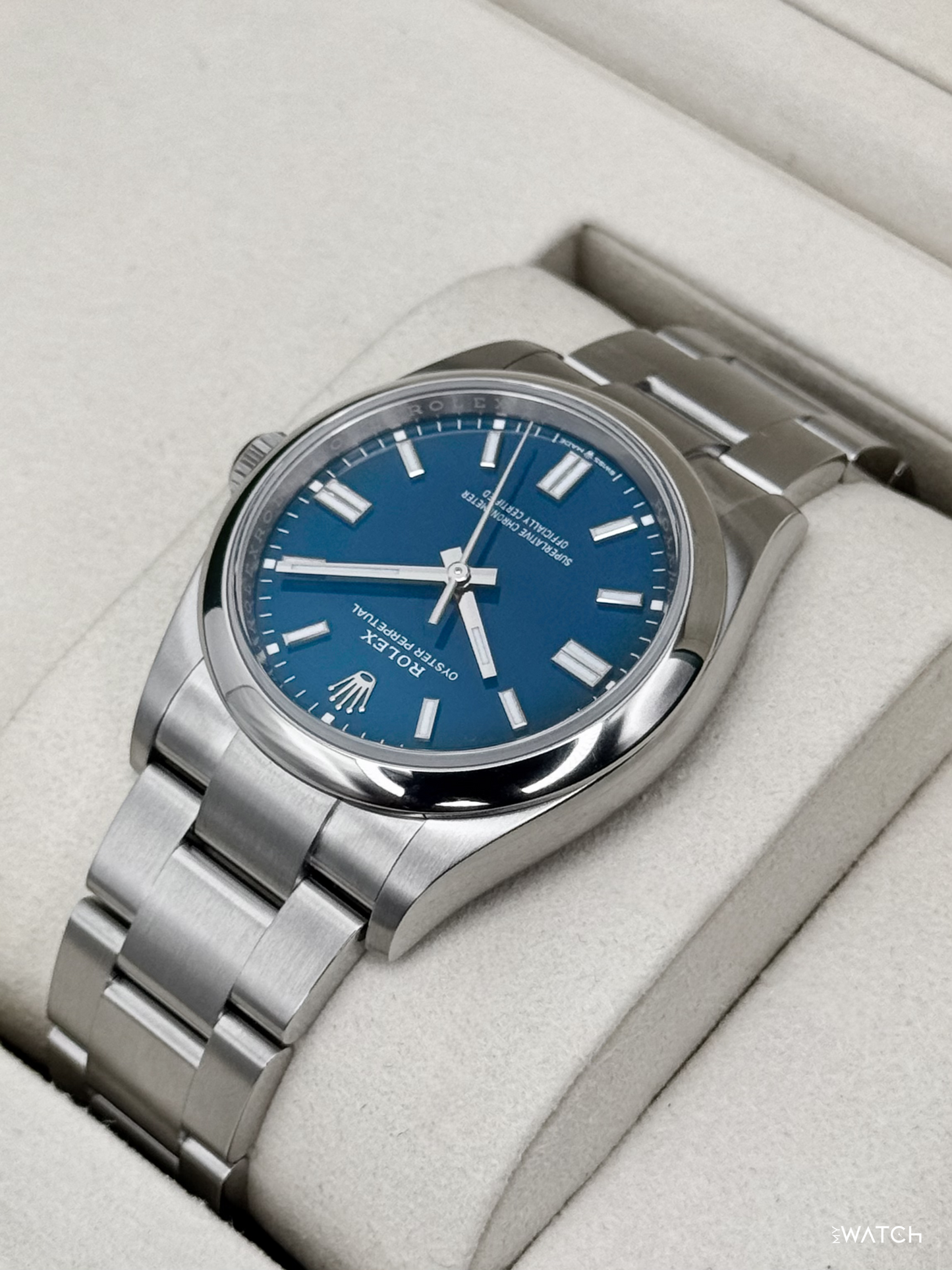 NEW 2026 Rolex Oyster Perpetual 36mm 126000 Med Blue Dial (STICKERED)