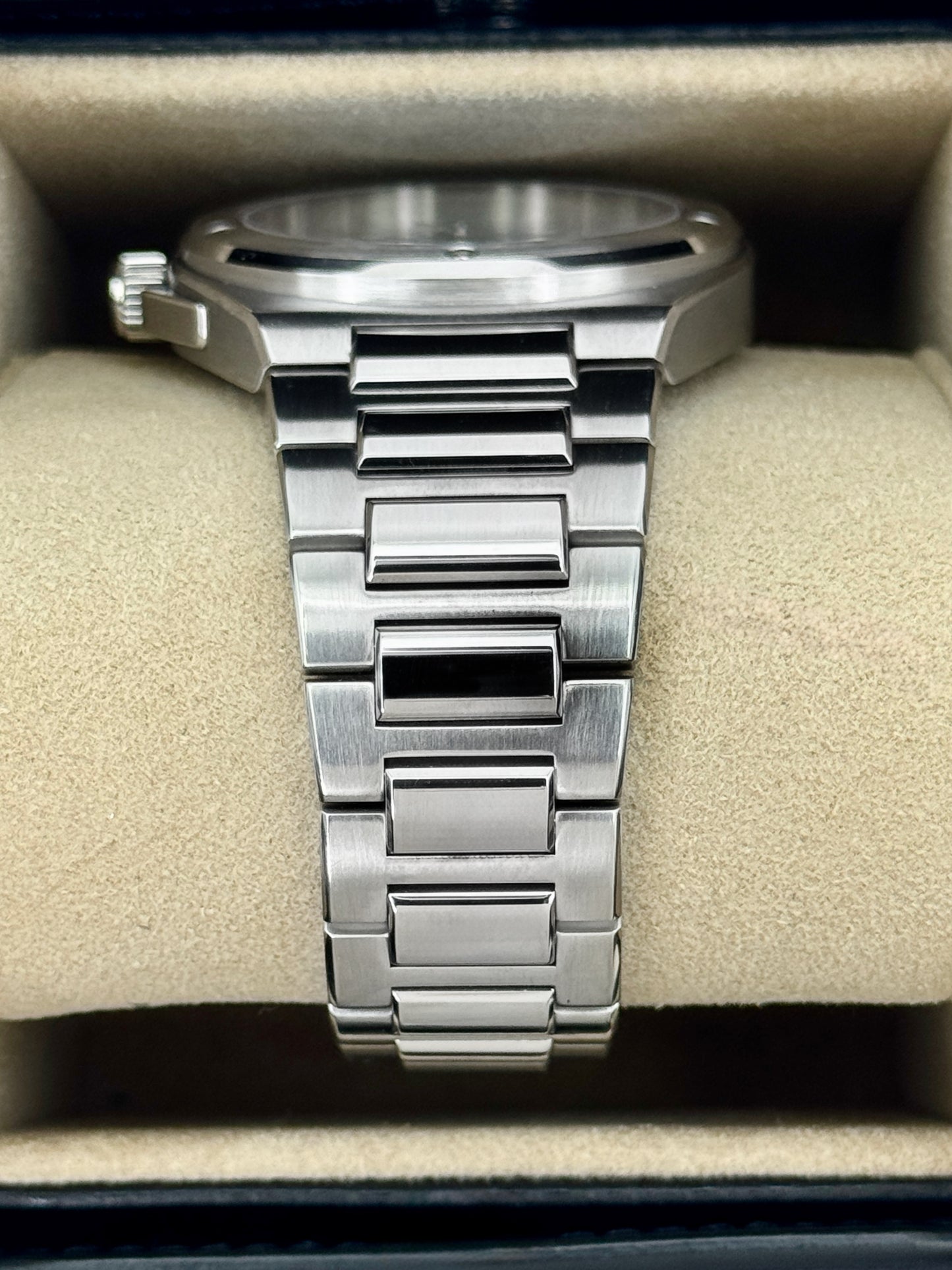 2023 IWC Ingenieur Automatic 40mm IW328903 Stainless Steel Aqua Dial