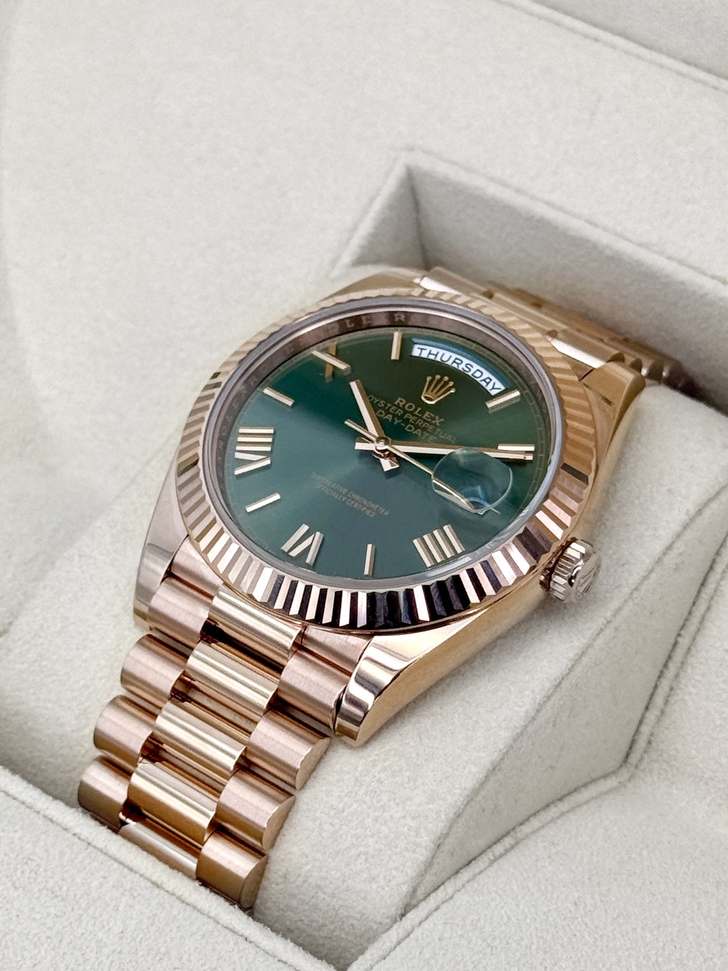 NEW 2025 Rolex Day-Date 40mm 228235 Presidential Rose Gold Olive Green Dial
