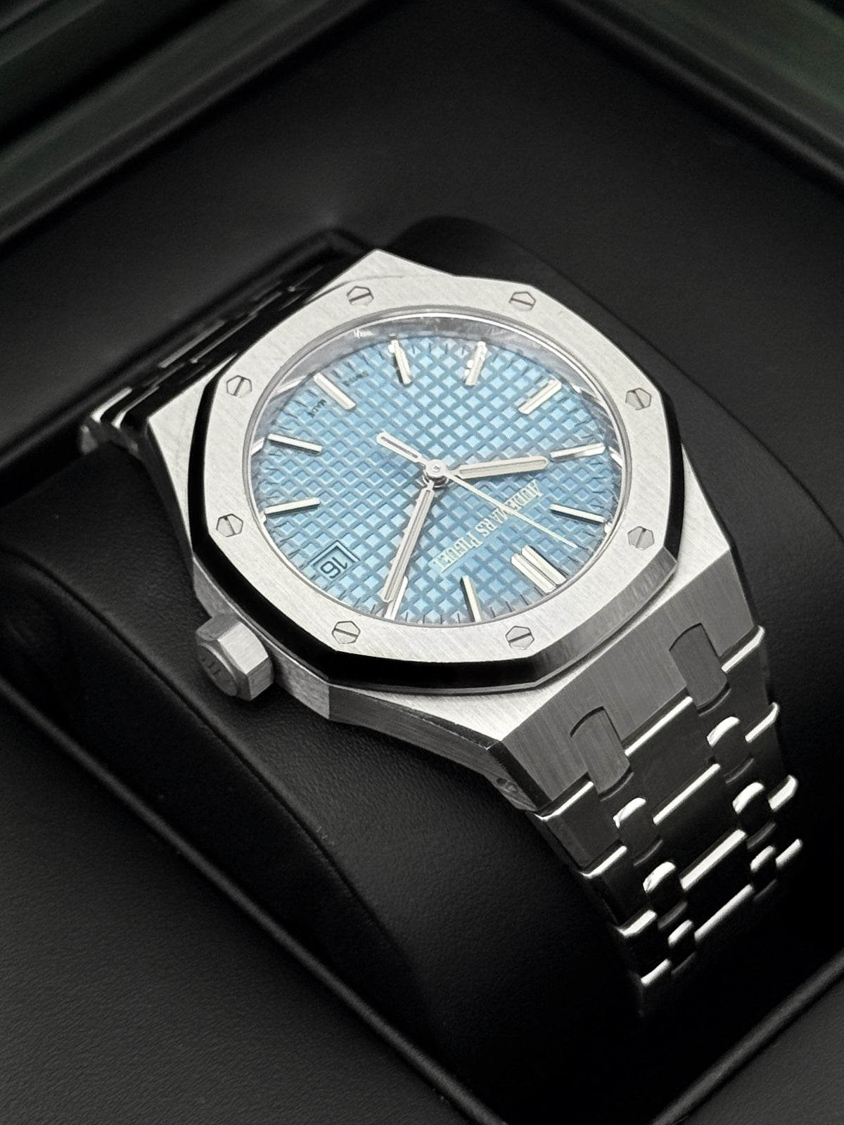 2024 Audemars Piguet Royal Oak 37mm 15550ST Stainless Steel Blue Dial