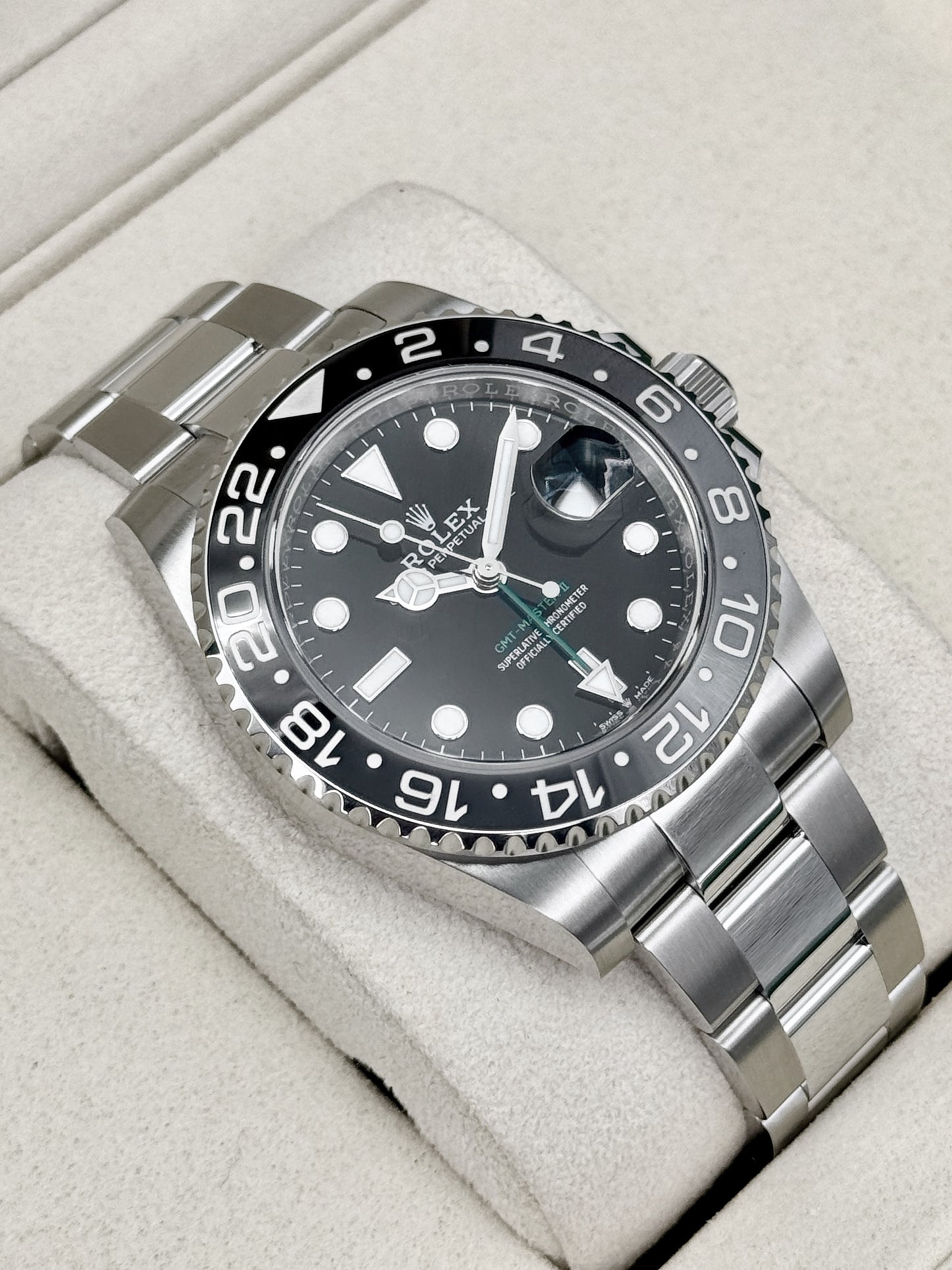 NEW 2026 Rolex GMT-Master II Bruce Wayne 40mm 126710GRNR Oyster (NEW STYLE CARD)