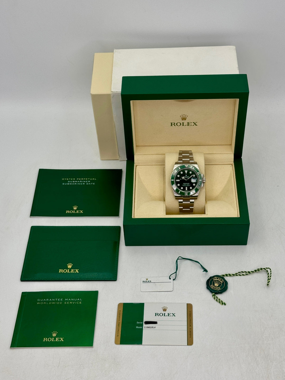 2016 Rolex Submariner Hulk 40mm 116610LV Green Dial