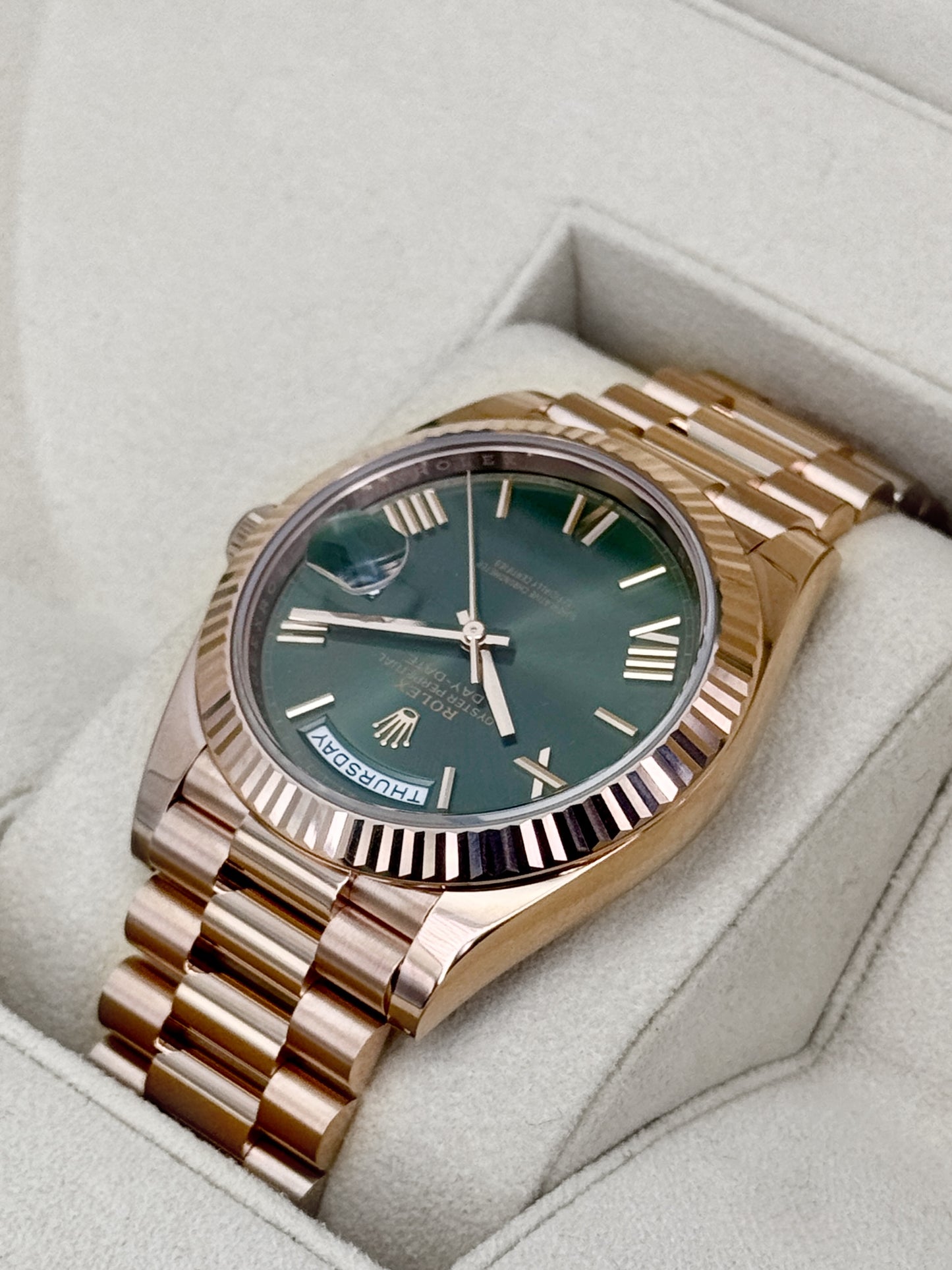 NEW 2025 Rolex Day-Date 40mm 228235 Presidential Rose Gold Olive Green Dial