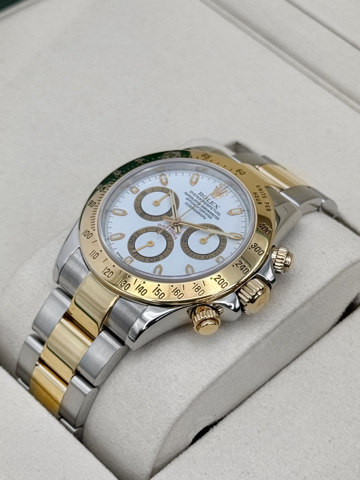 2001 Rolex Daytona 40mm 16523 Two-Tone White Dial