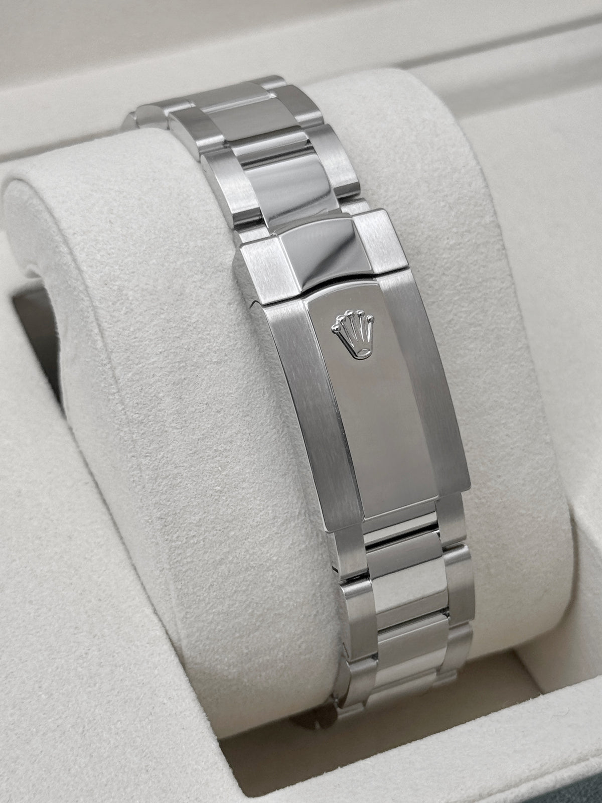 NEW 2026 Rolex Datejust 41mm 126334 Stainless Steel Oyster White Roman Numeral Dial