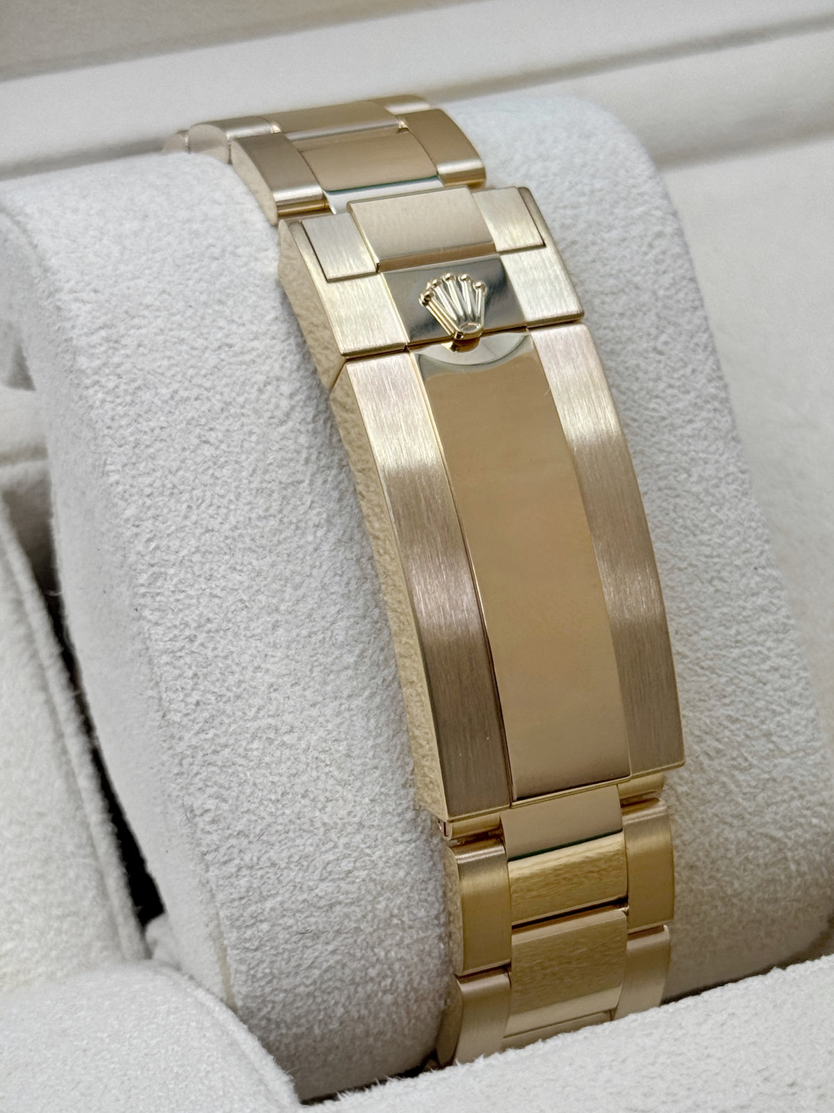 2025 Rolex Deepsea 44mm 136668LB Yellow Gold Blue Dial