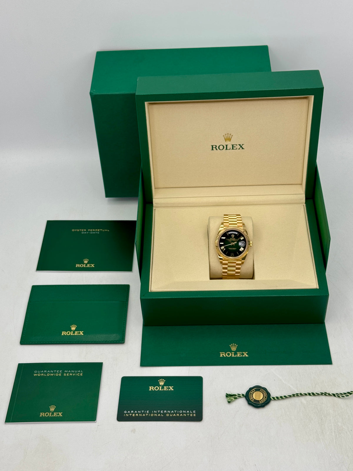 NEW 2026 Rolex Day-Date 40mm 228238 Presidential Green Ombre Dial (NEW STYLE CARD)