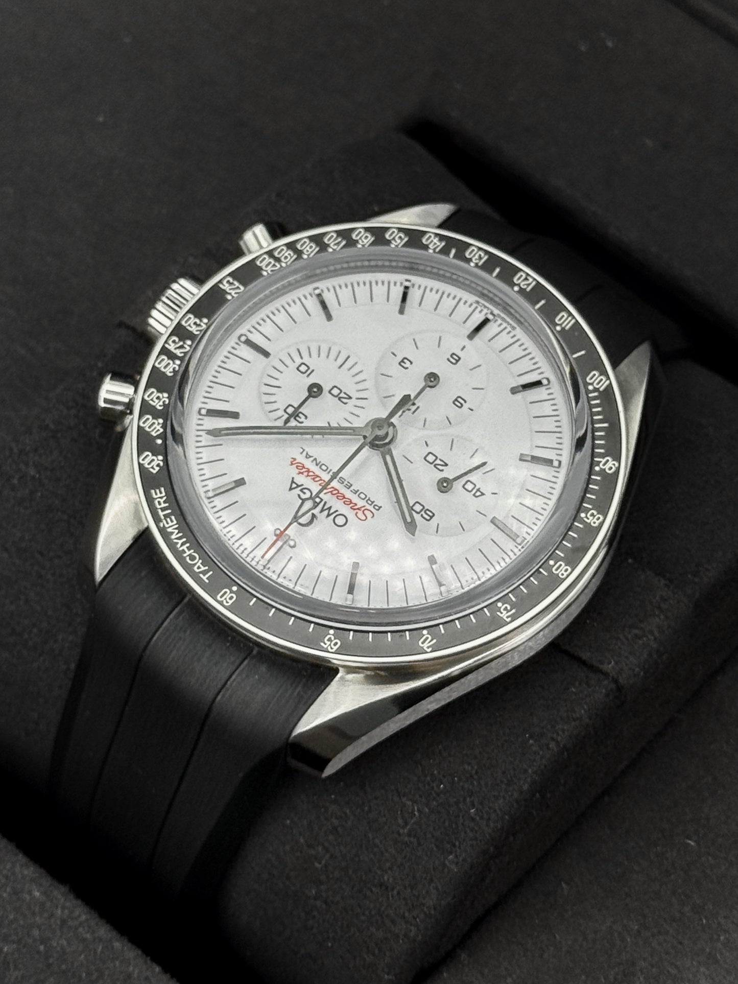 2025 Omega Speedmaster Moonwatch Pro 42mm 310.32.42.50.04.001 White Dial