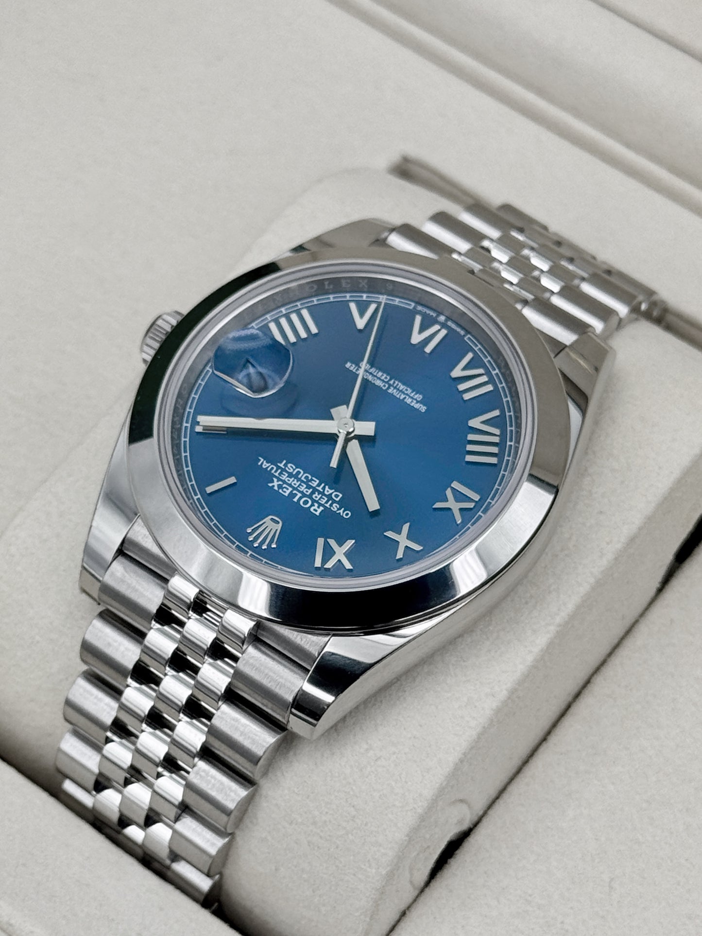 NEW 2026 Rolex Datejust 41mm 126300 Stainless Steel Jubilee Blue Roman Numeral Dial